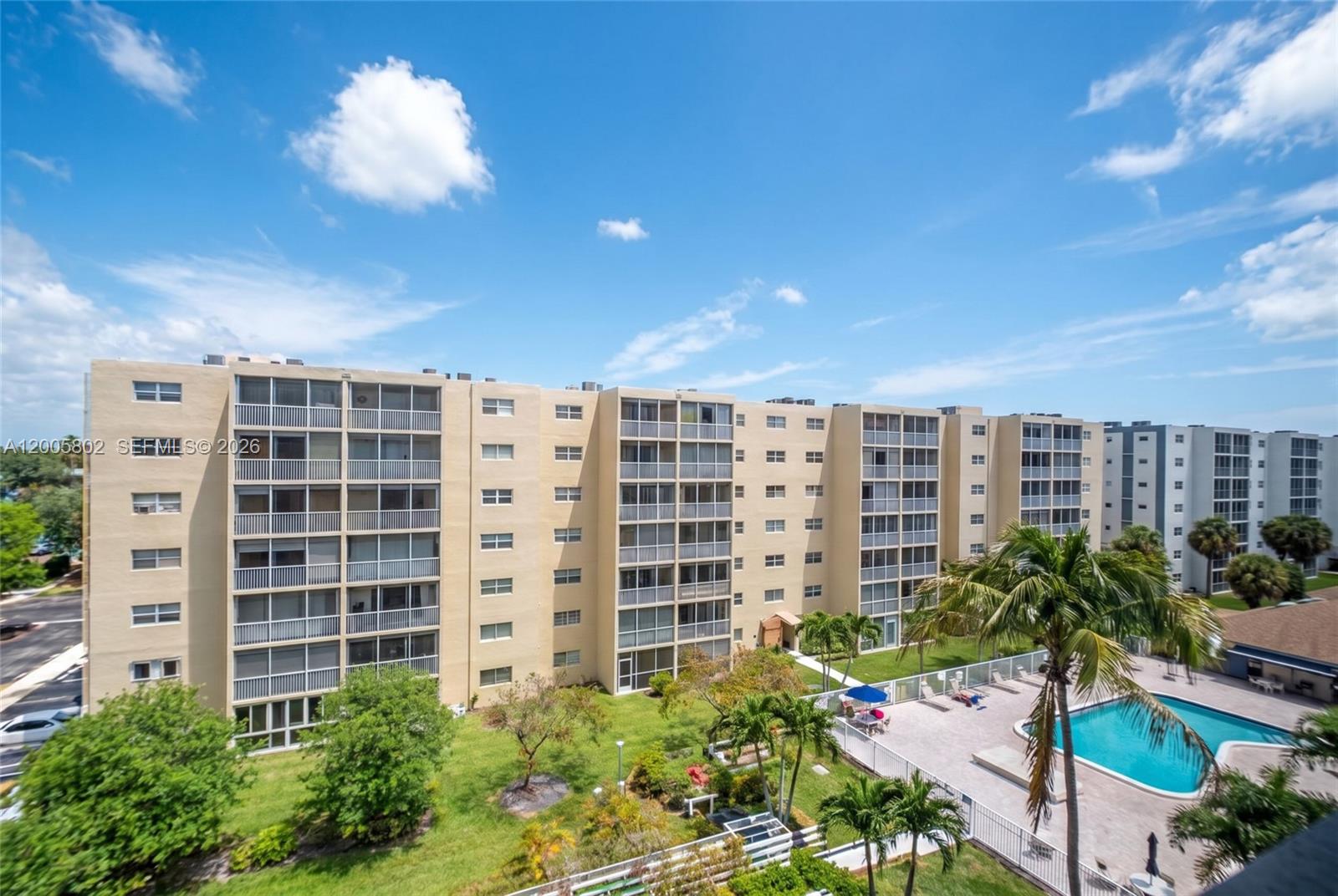 MEADOWBROOK TOWERS CONDO - Residential