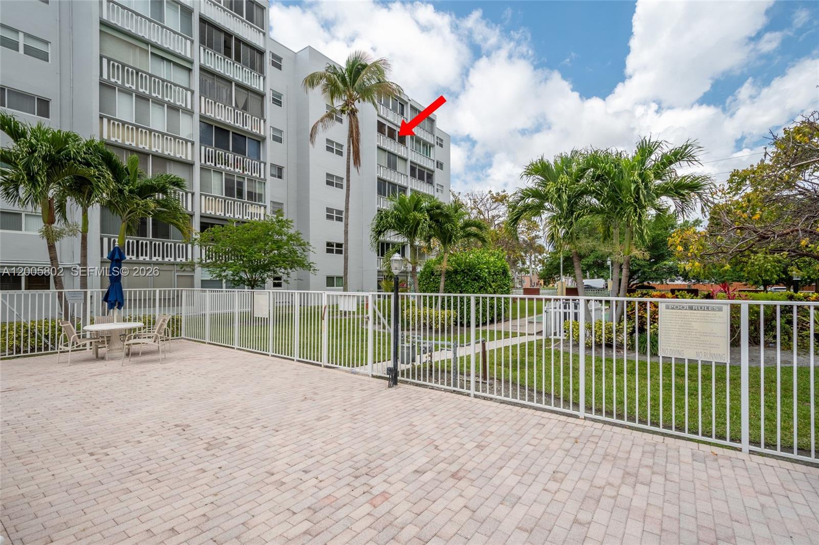 MEADOWBROOK TOWERS CONDO - Residential