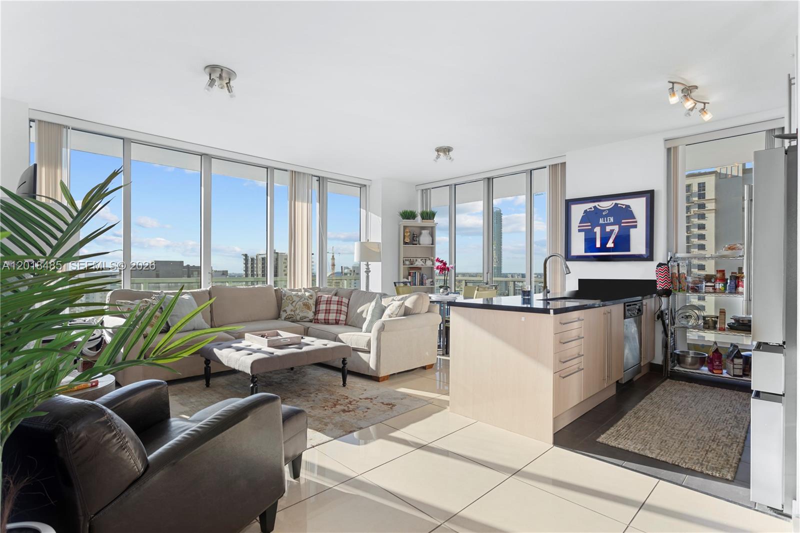 BEAUTIFUL CORNER 2 Bedrooms, 2 Bathrooms with an outstanding Sunset view. Beautifully distributed. Stainless steel appliances, balcony access in each room. 1 Parking spot included. In the heart of Brickell...close to wonderful restaurants, shops and much more. Building has excellent amenities including two pools, Fitness center, Child play area, BBQ area, and more