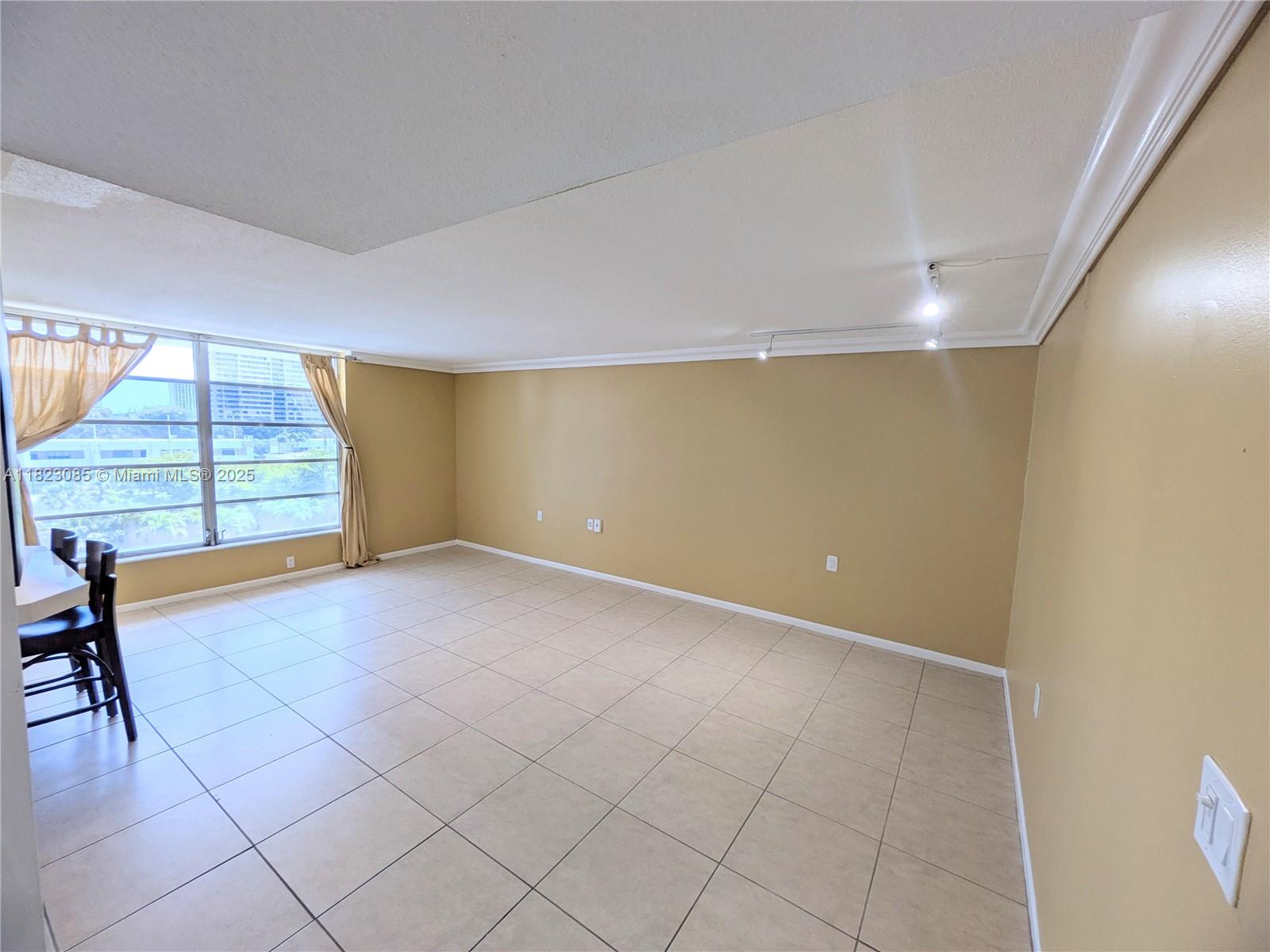 BAHIA VISTA CONDO - Residential Lease
