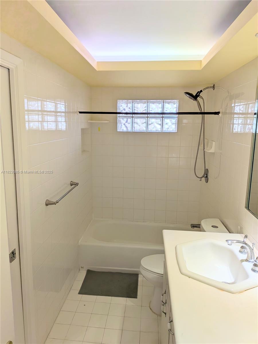 BAHIA VISTA CONDO - Residential Lease
