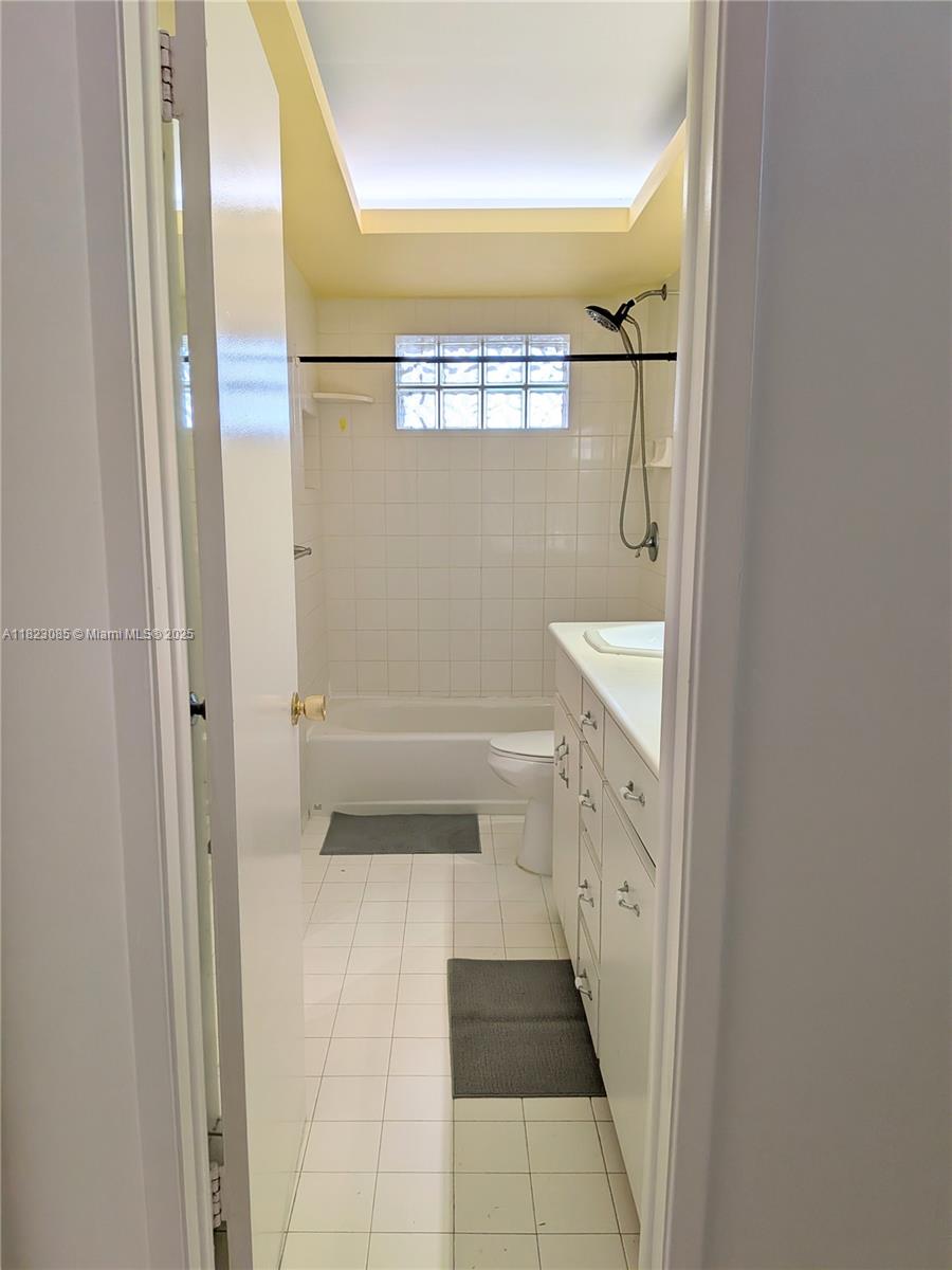BAHIA VISTA CONDO - Residential Lease