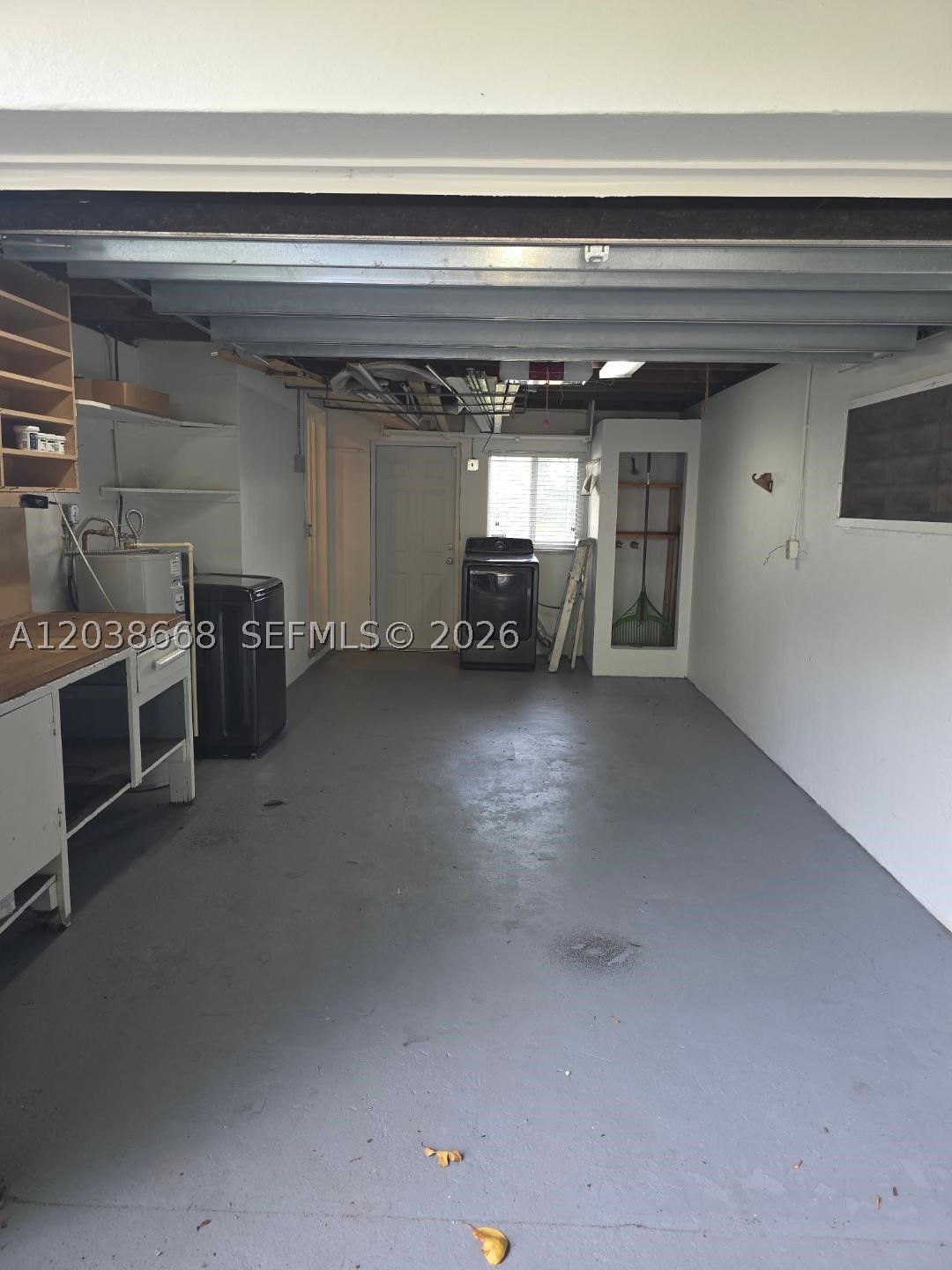 HOLLYWOOD TERRACE - Residential Lease