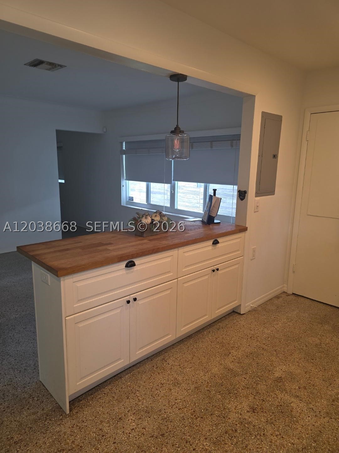 HOLLYWOOD TERRACE - Residential Lease