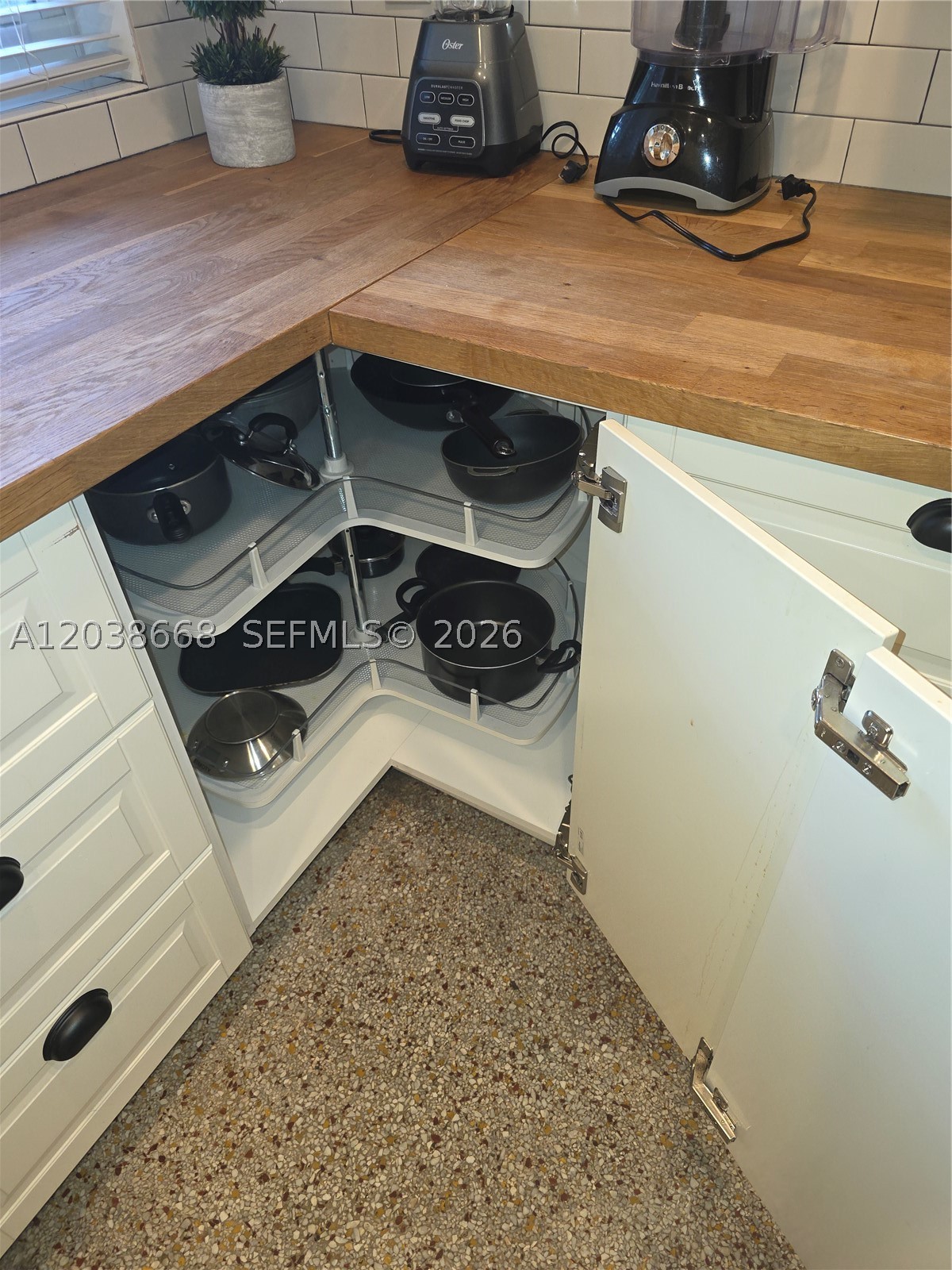 HOLLYWOOD TERRACE - Residential Lease