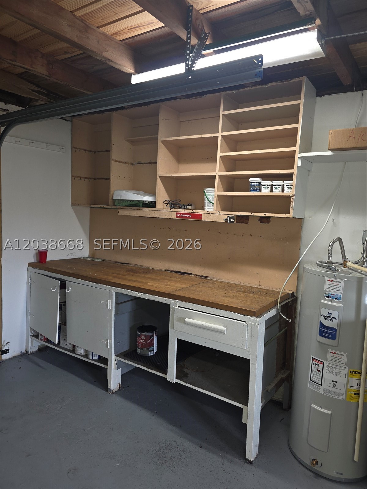 HOLLYWOOD TERRACE - Residential Lease