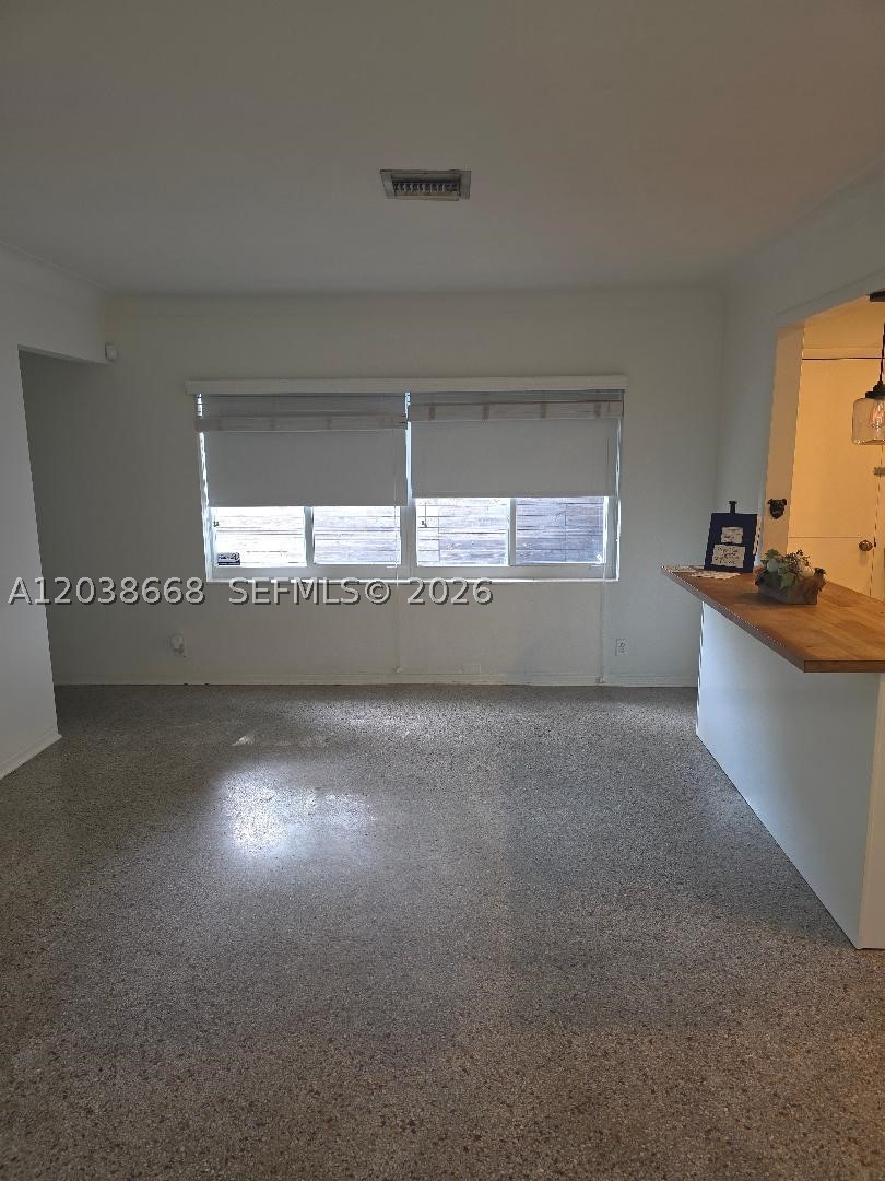 HOLLYWOOD TERRACE - Residential Lease