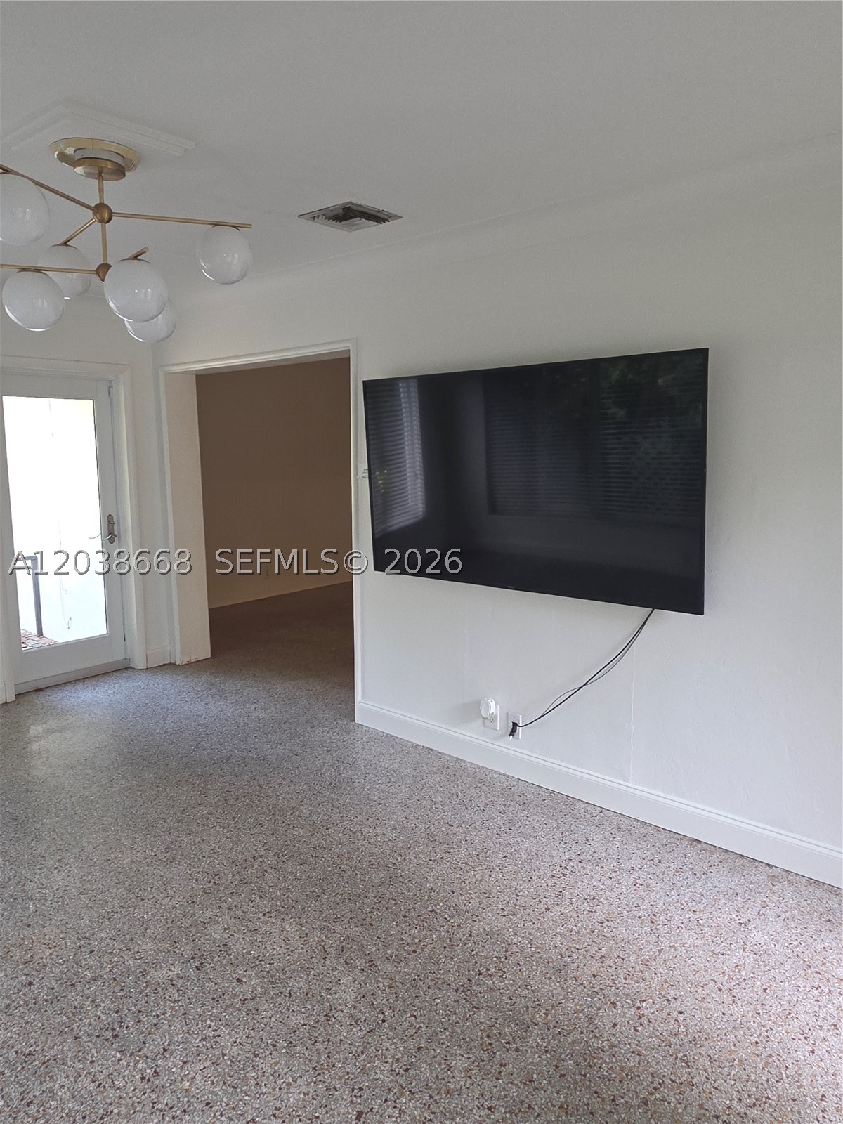 HOLLYWOOD TERRACE - Residential Lease