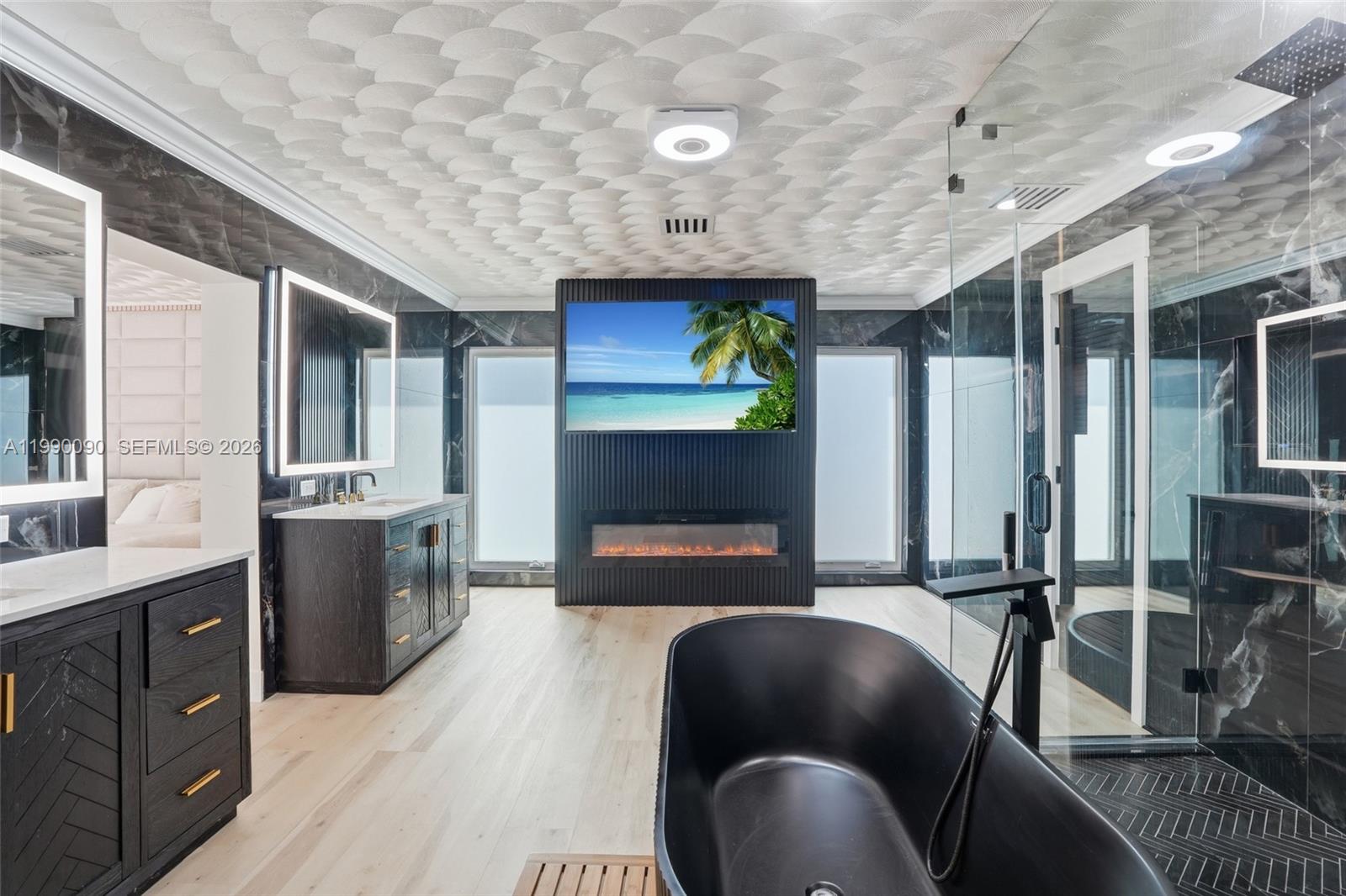 SEMINOLE ESTATES - Residential