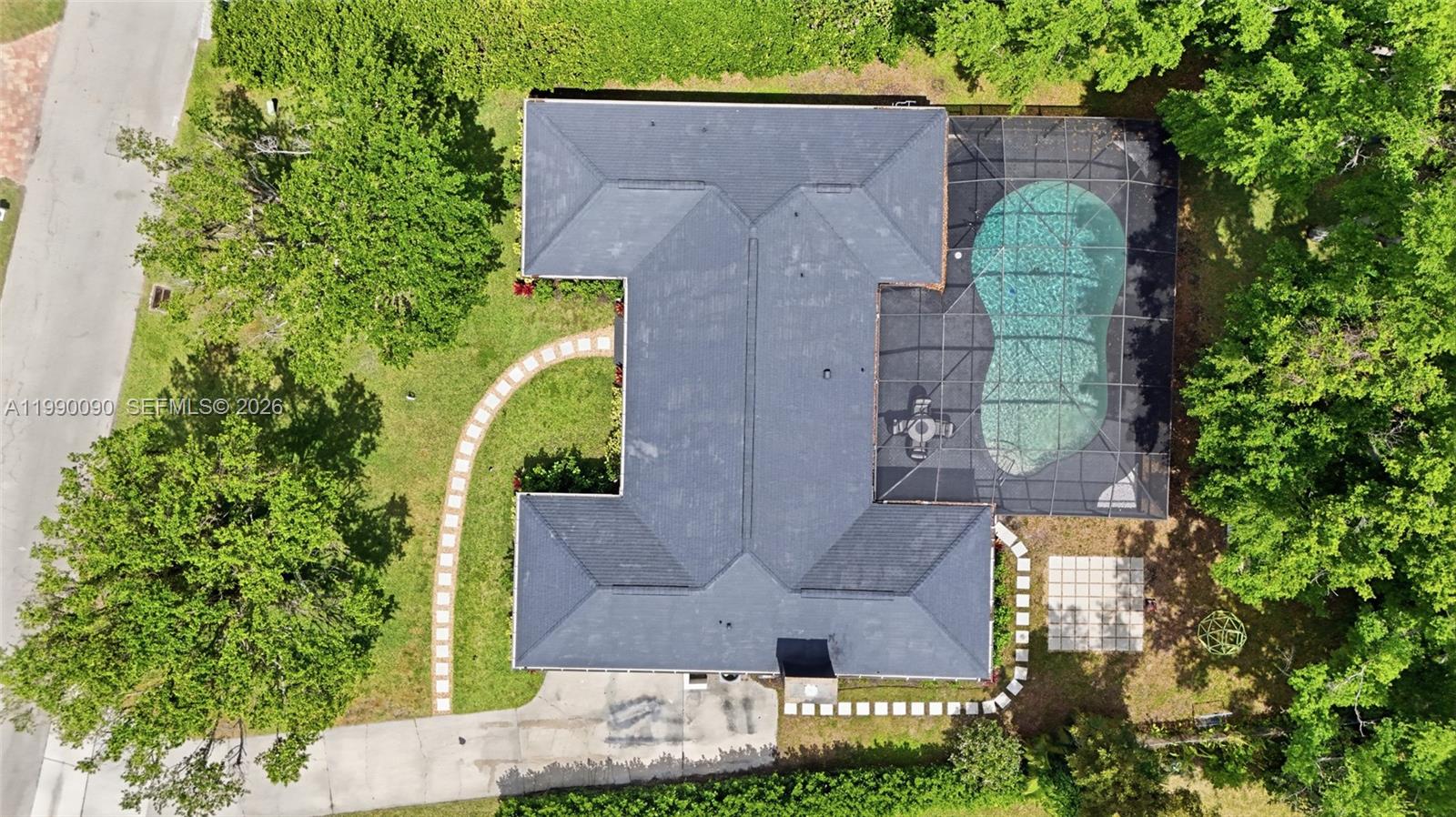 SEMINOLE ESTATES - Residential