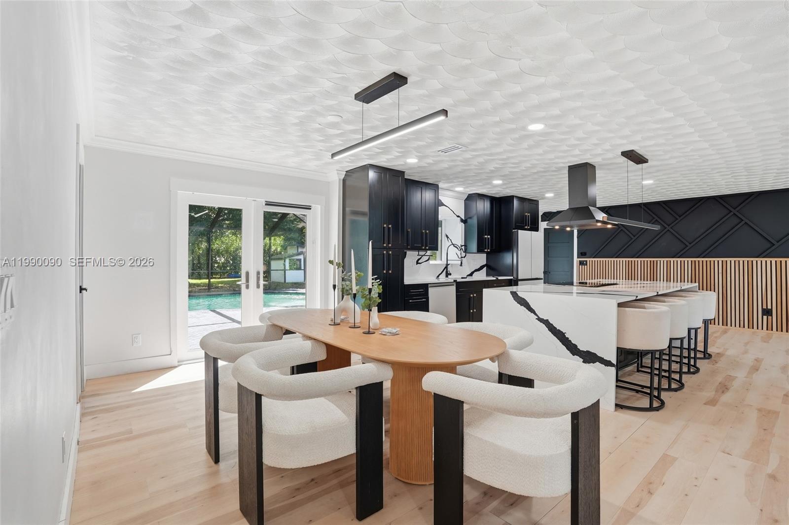SEMINOLE ESTATES - Residential