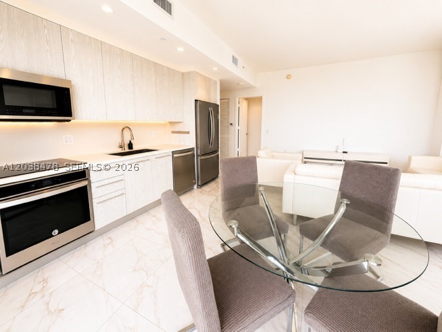 METROPICA NORTH TOWER ONE - Residential Lease