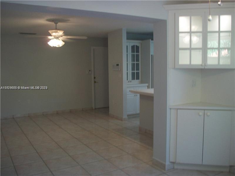 1ST ADDN TO ROYAL OAKS - Residential Lease