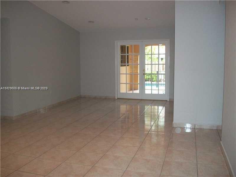1ST ADDN TO ROYAL OAKS - Residential Lease