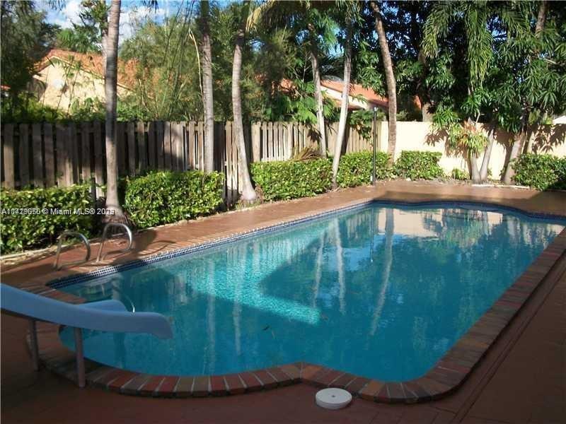 1ST ADDN TO ROYAL OAKS - Residential Lease