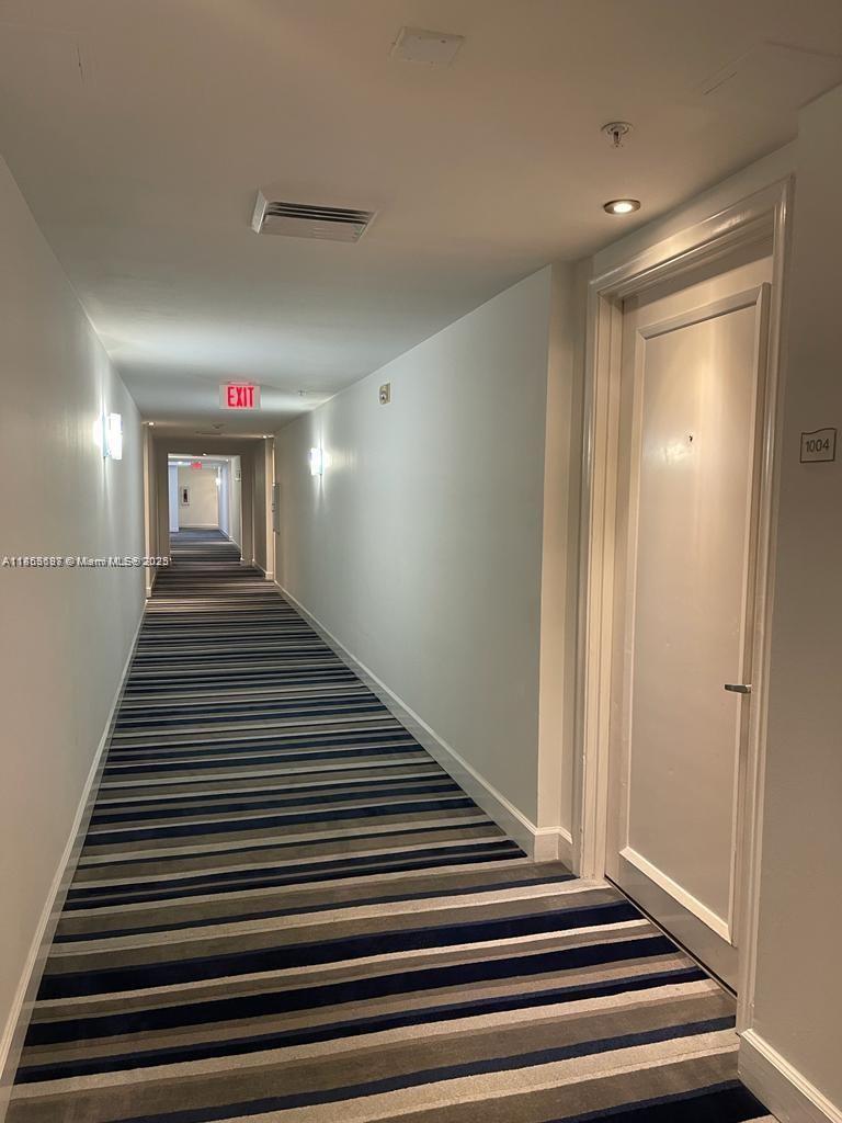 VENTURE AT AVENTURA EAST - Residential Lease