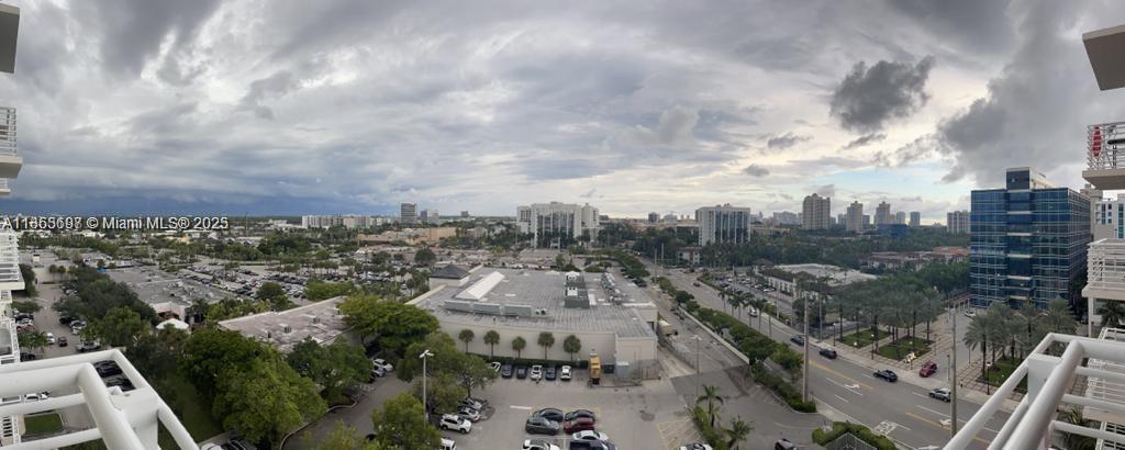 VENTURE AT AVENTURA EAST - Residential Lease