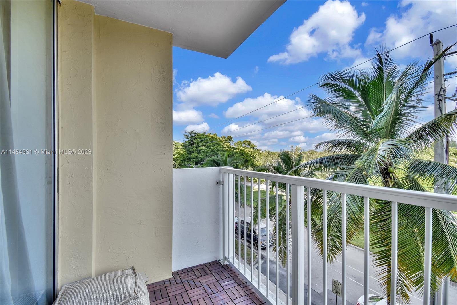 KEYSTONE TOWERS CONDO - Residential Lease