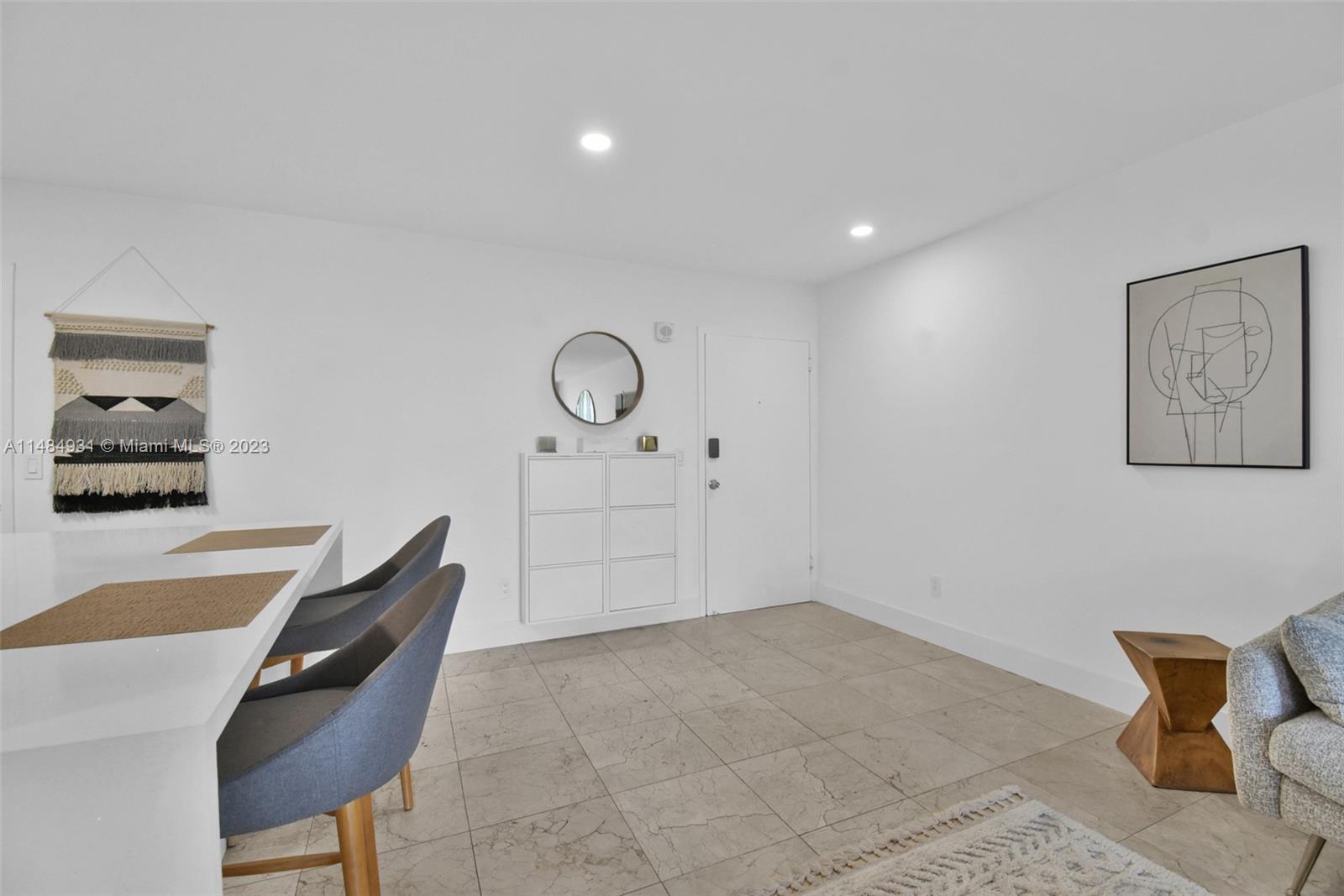 KEYSTONE TOWERS CONDO - Residential Lease