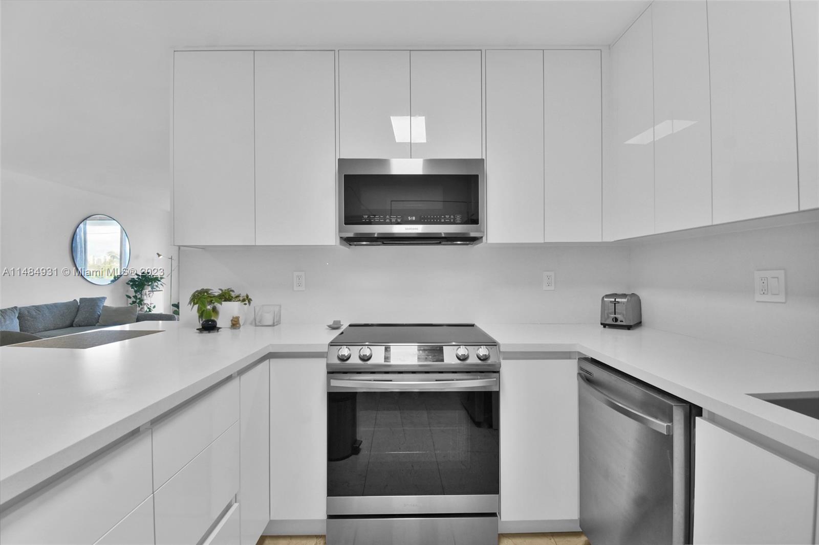 KEYSTONE TOWERS CONDO - Residential Lease