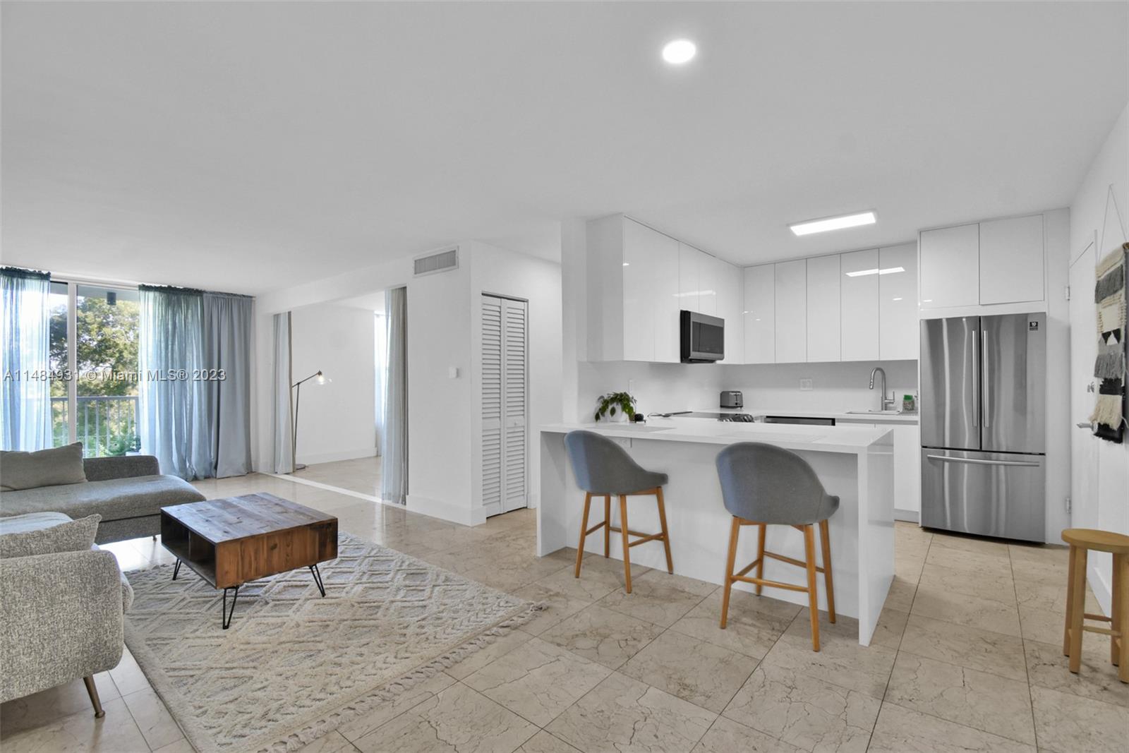 KEYSTONE TOWERS CONDO - Residential Lease
