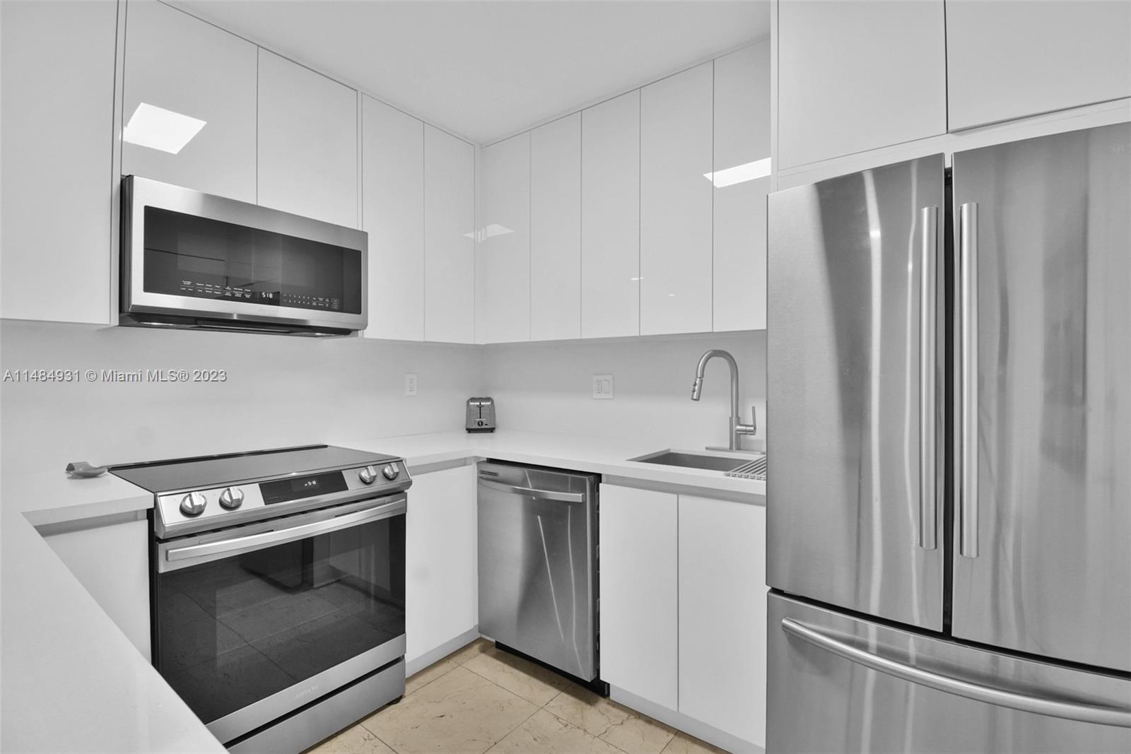 KEYSTONE TOWERS CONDO - Residential Lease
