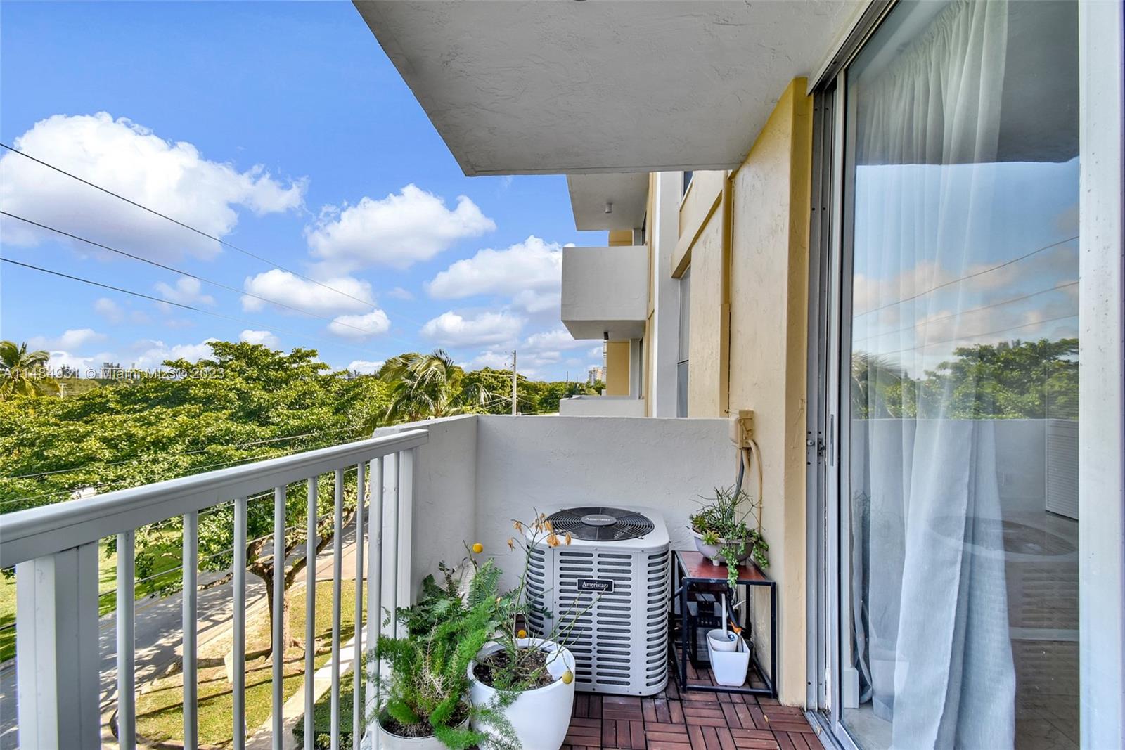 KEYSTONE TOWERS CONDO - Residential Lease
