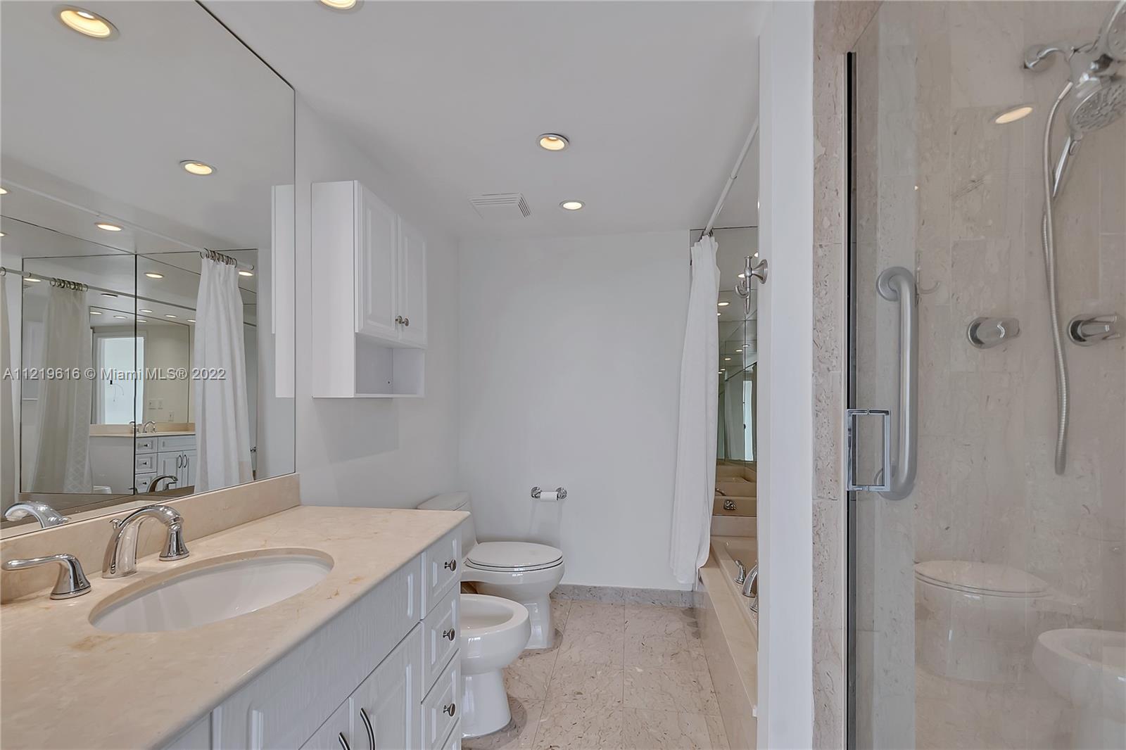 GROVE ISLE CONDO - Residential Lease