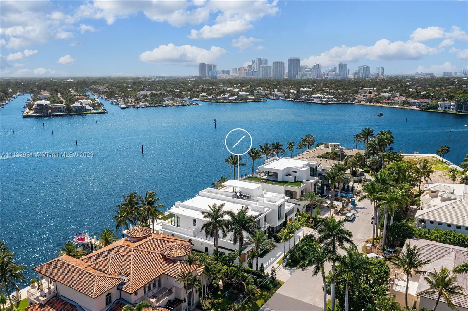 LAGUNA ISLE - Residential