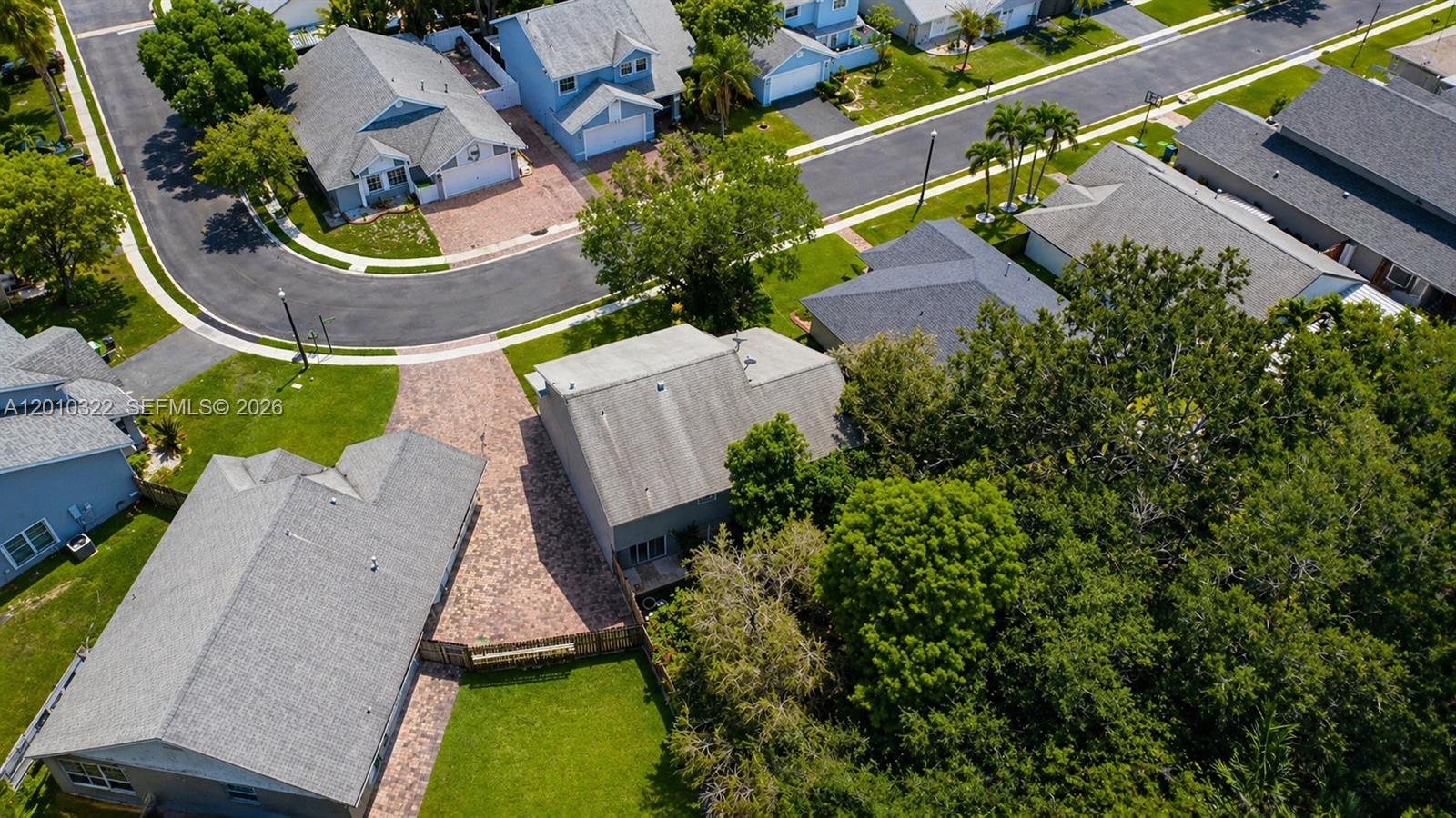SAWGRASS ESTATES - Residential