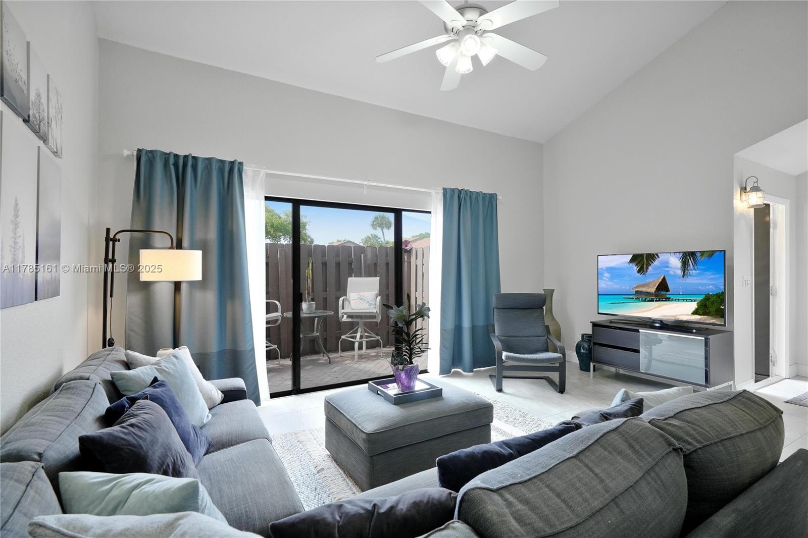 ARROWHEAD GOLF & TENNIS C - Residential