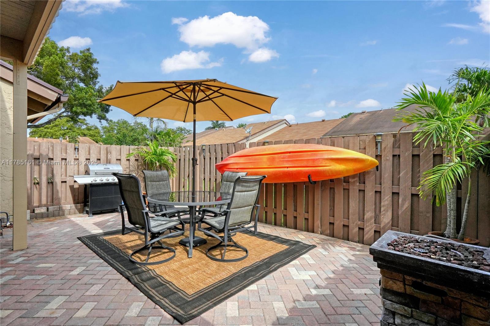 ARROWHEAD GOLF & TENNIS C - Residential