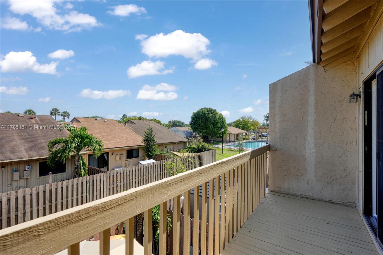 ARROWHEAD GOLF & TENNIS C - Residential