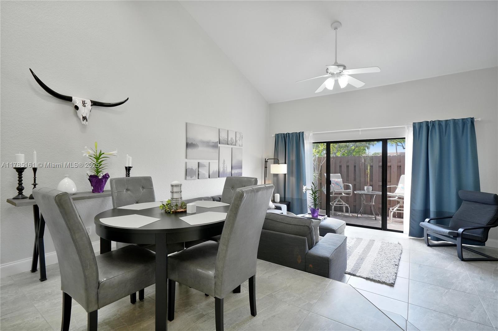 ARROWHEAD GOLF & TENNIS C - Residential
