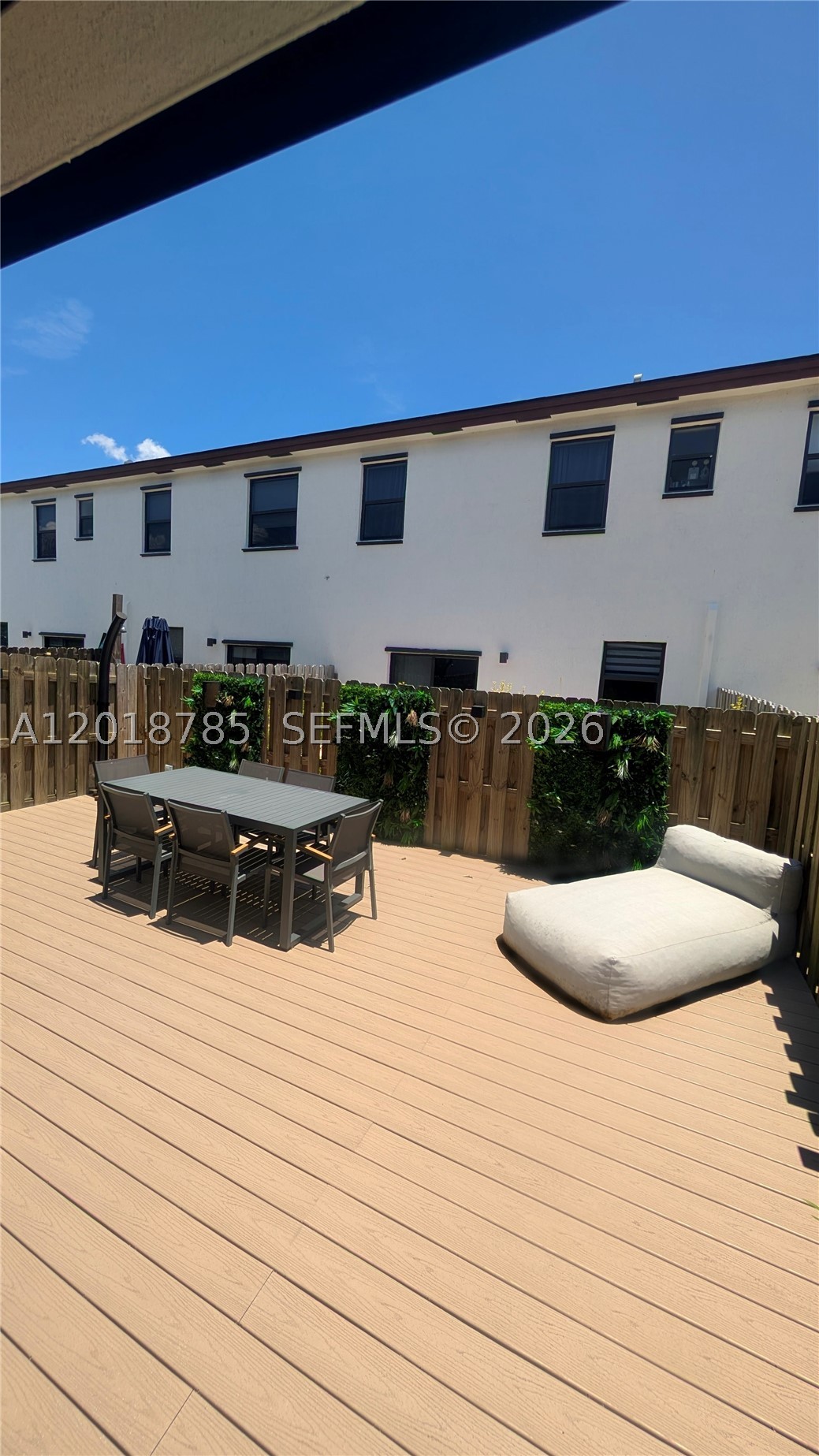 VIA VENTURA NEIGHBORHOOD - Residential