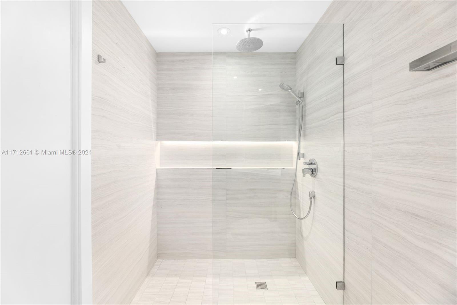PORTOFINO TOWER CONDO - Residential Lease