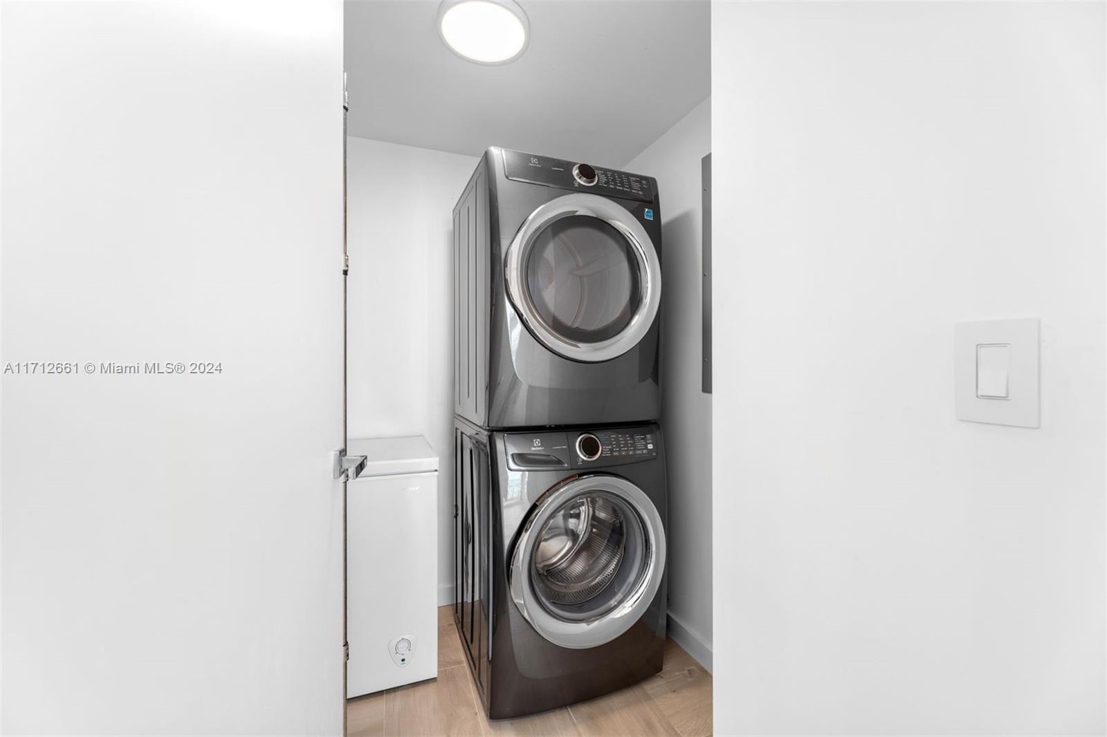 PORTOFINO TOWER CONDO - Residential Lease
