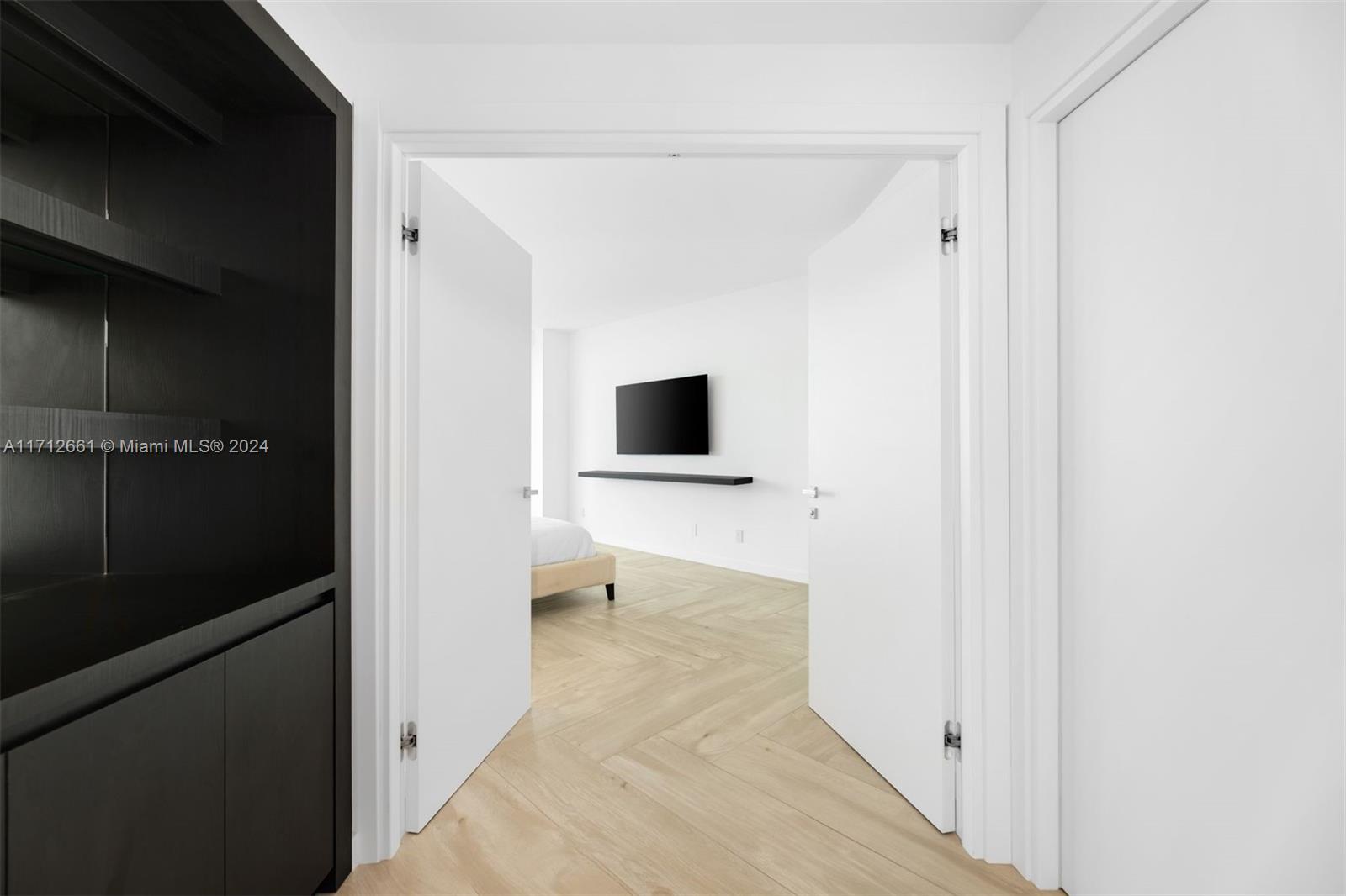 PORTOFINO TOWER CONDO - Residential Lease