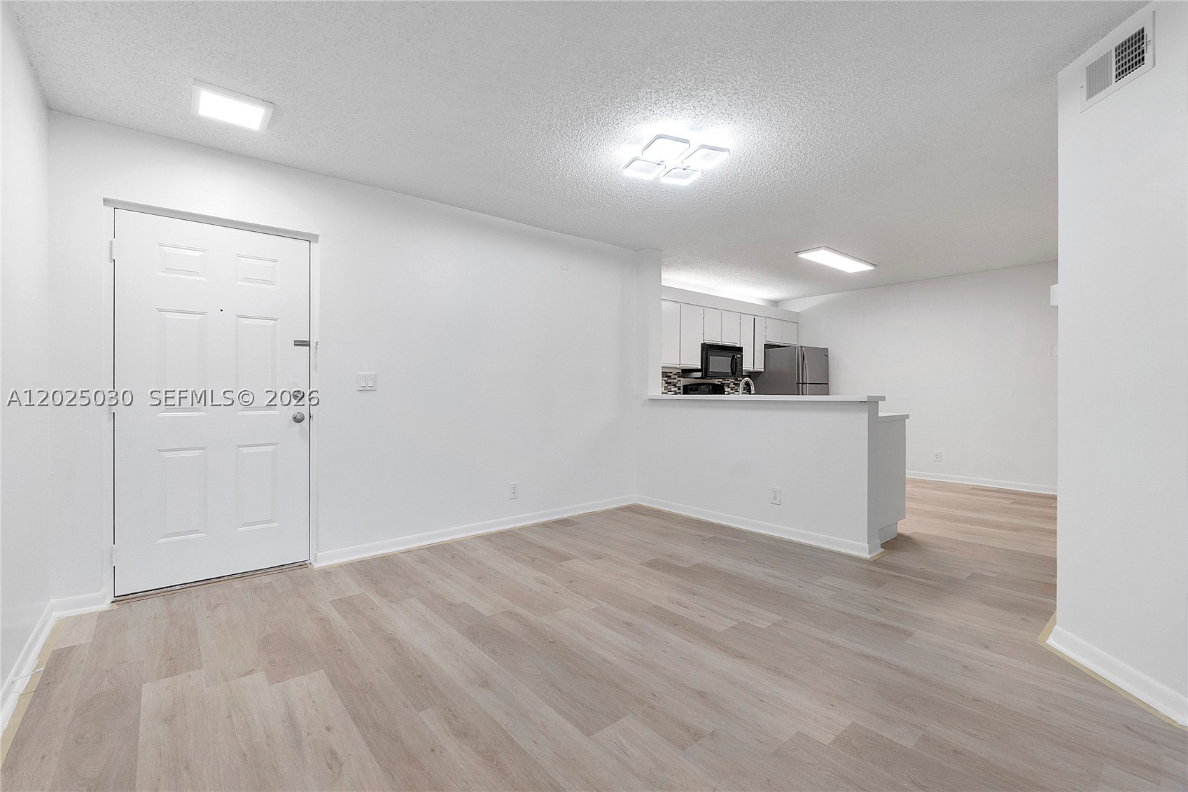 GRAND OASIS CONDO - Residential