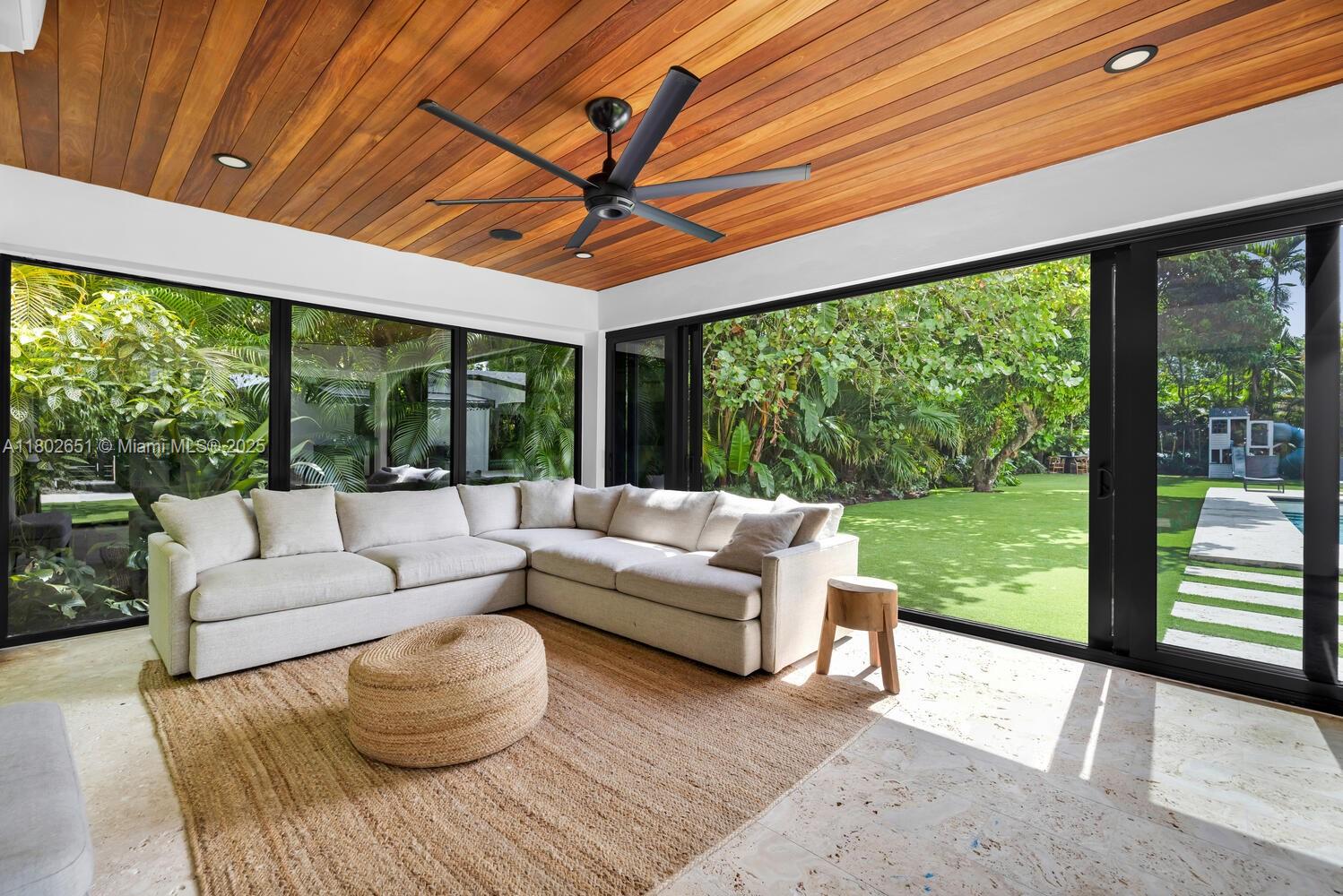 NEW WOODS - Residential