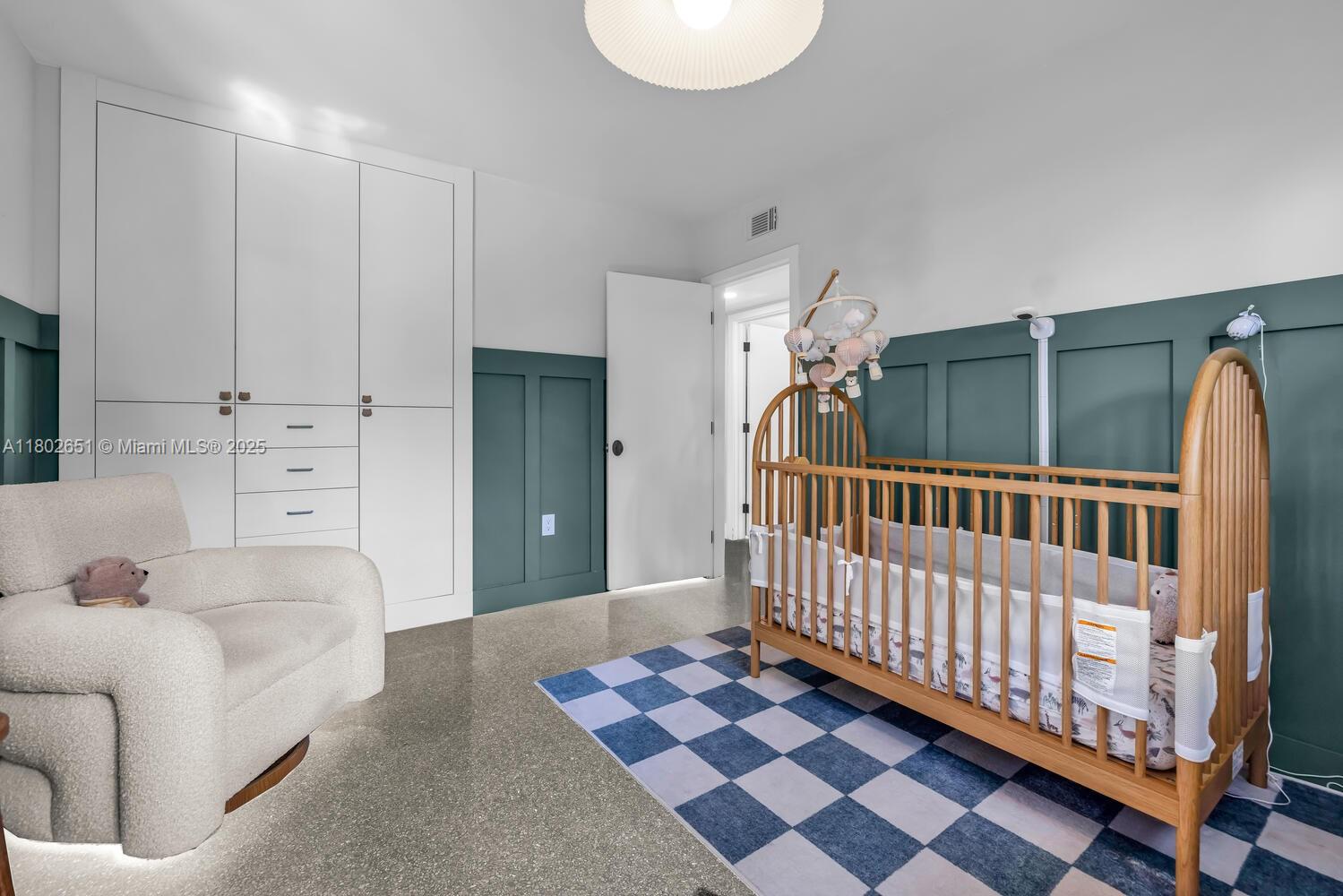 NEW WOODS - Residential