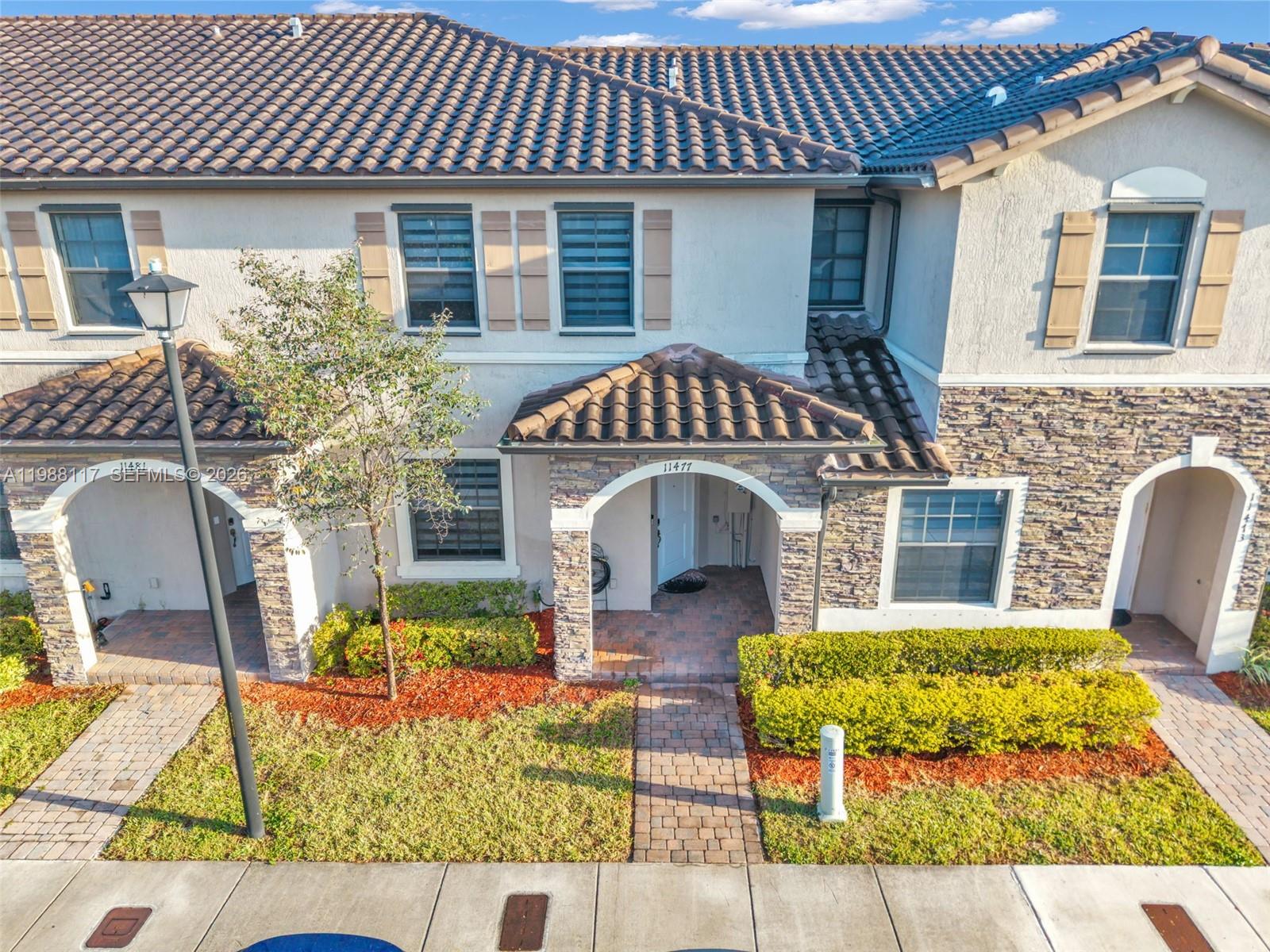 COCO PALM ESTATES - Residential