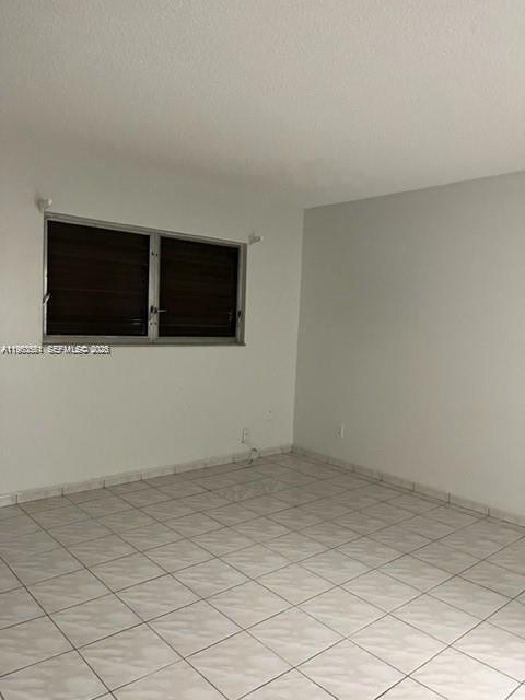 SEVENTEENTH GREEN CONDO - Residential