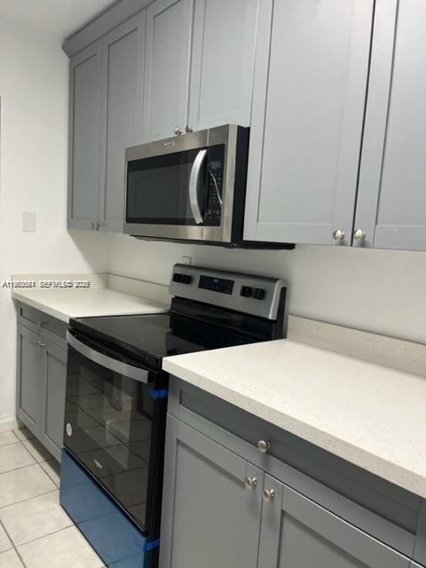 SEVENTEENTH GREEN CONDO - Residential