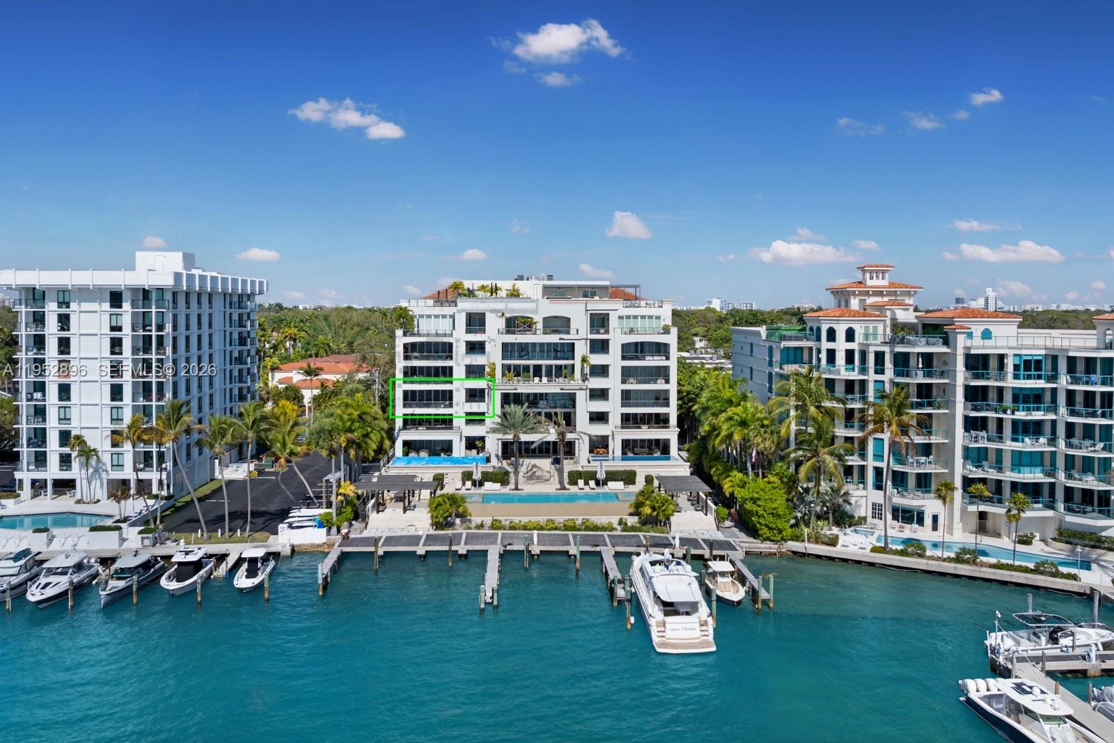 RESIDENCES AT VIZCAYA CON - Residential