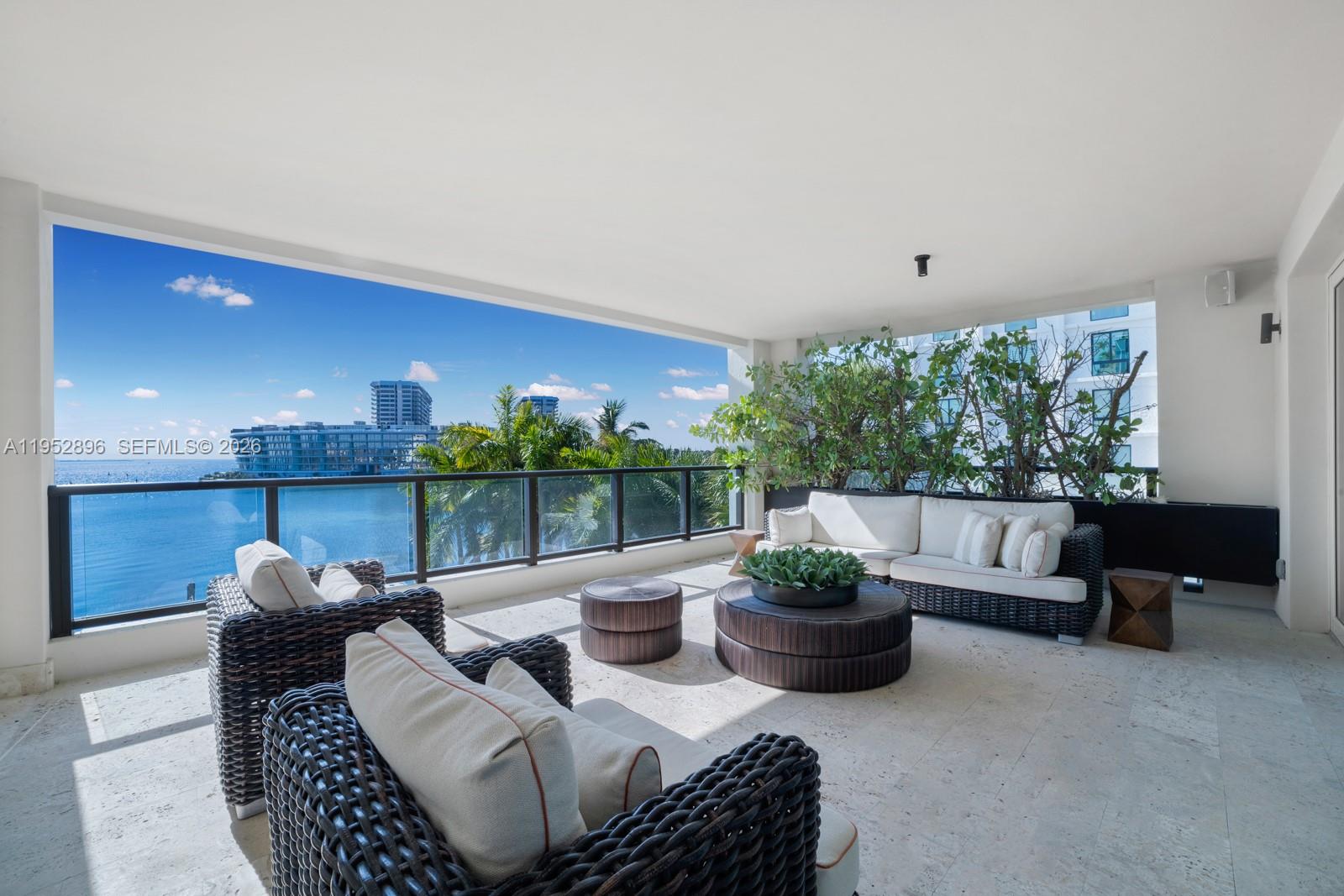 RESIDENCES AT VIZCAYA CON - Residential