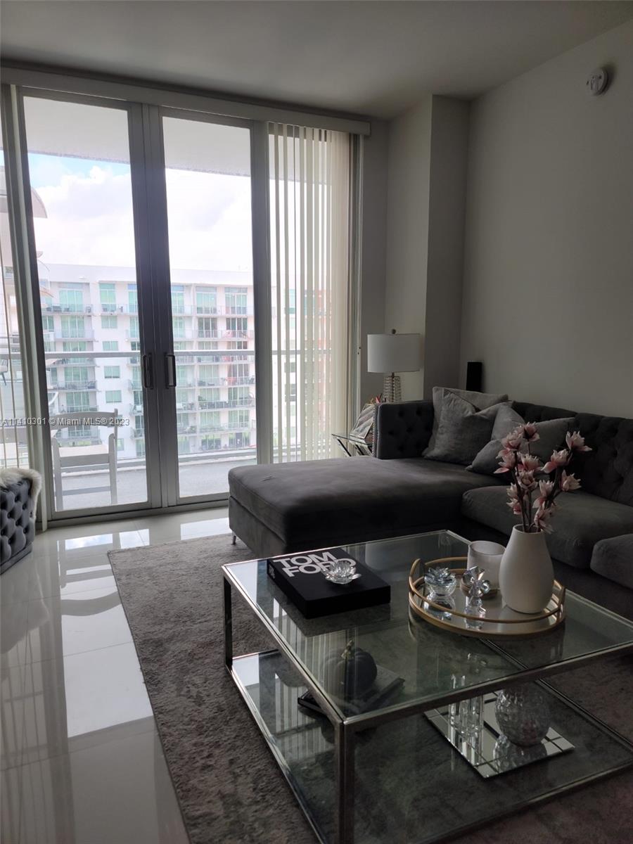 GRAND BAY COMMONS SOUTH - Residential