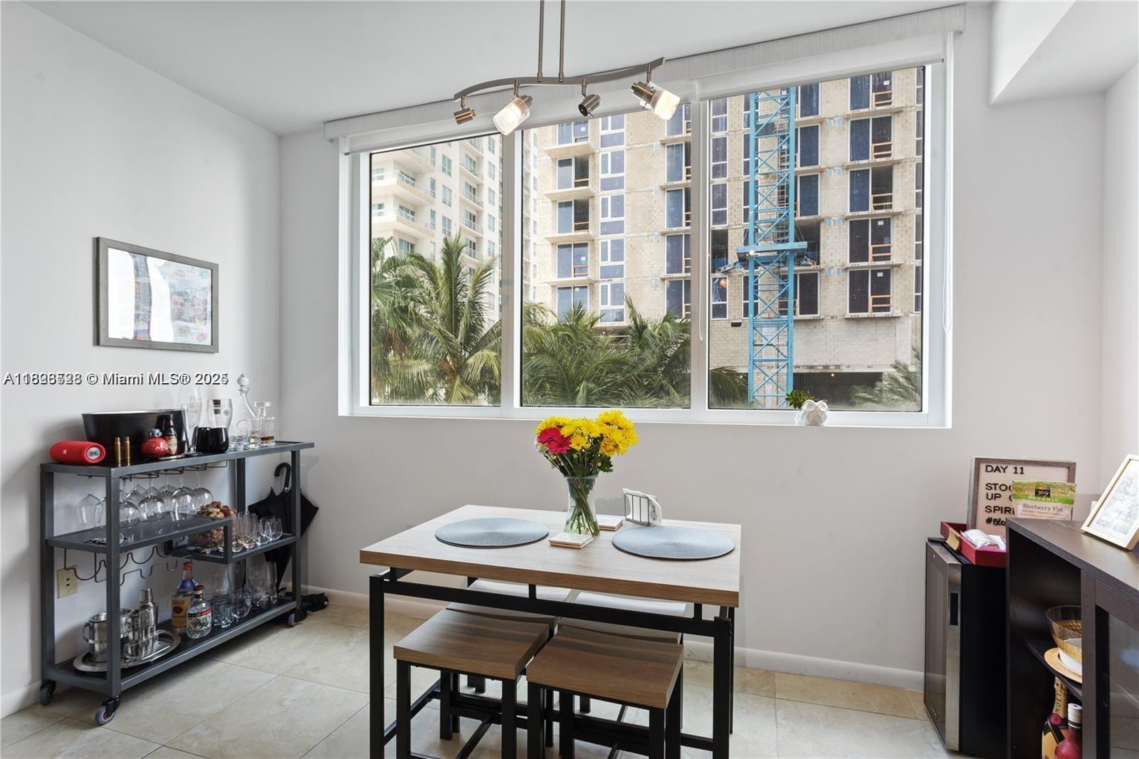 VIZCAYNE SOUTH CONDO - Residential