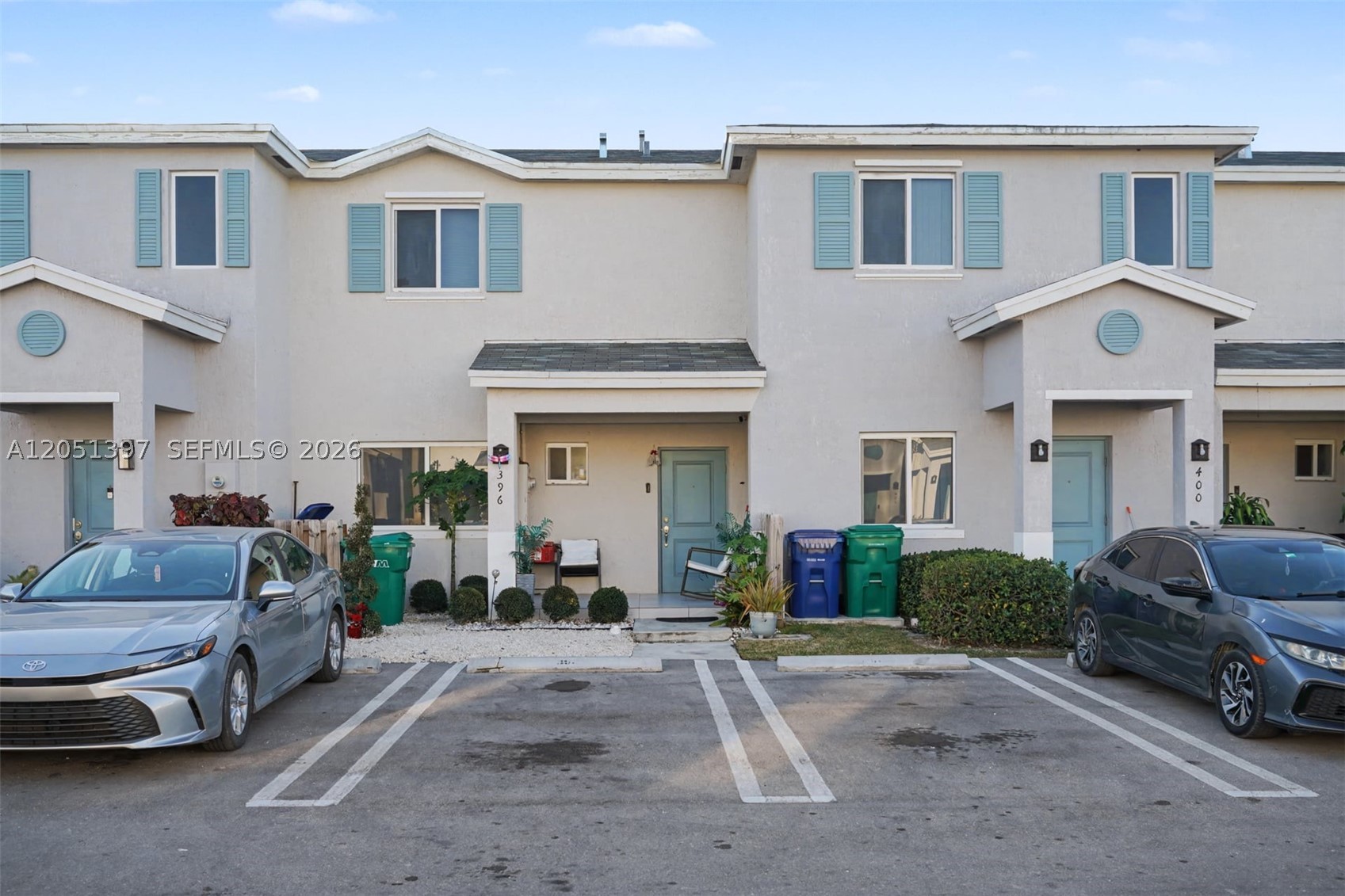 FOREST PARK VILLAS - Residential