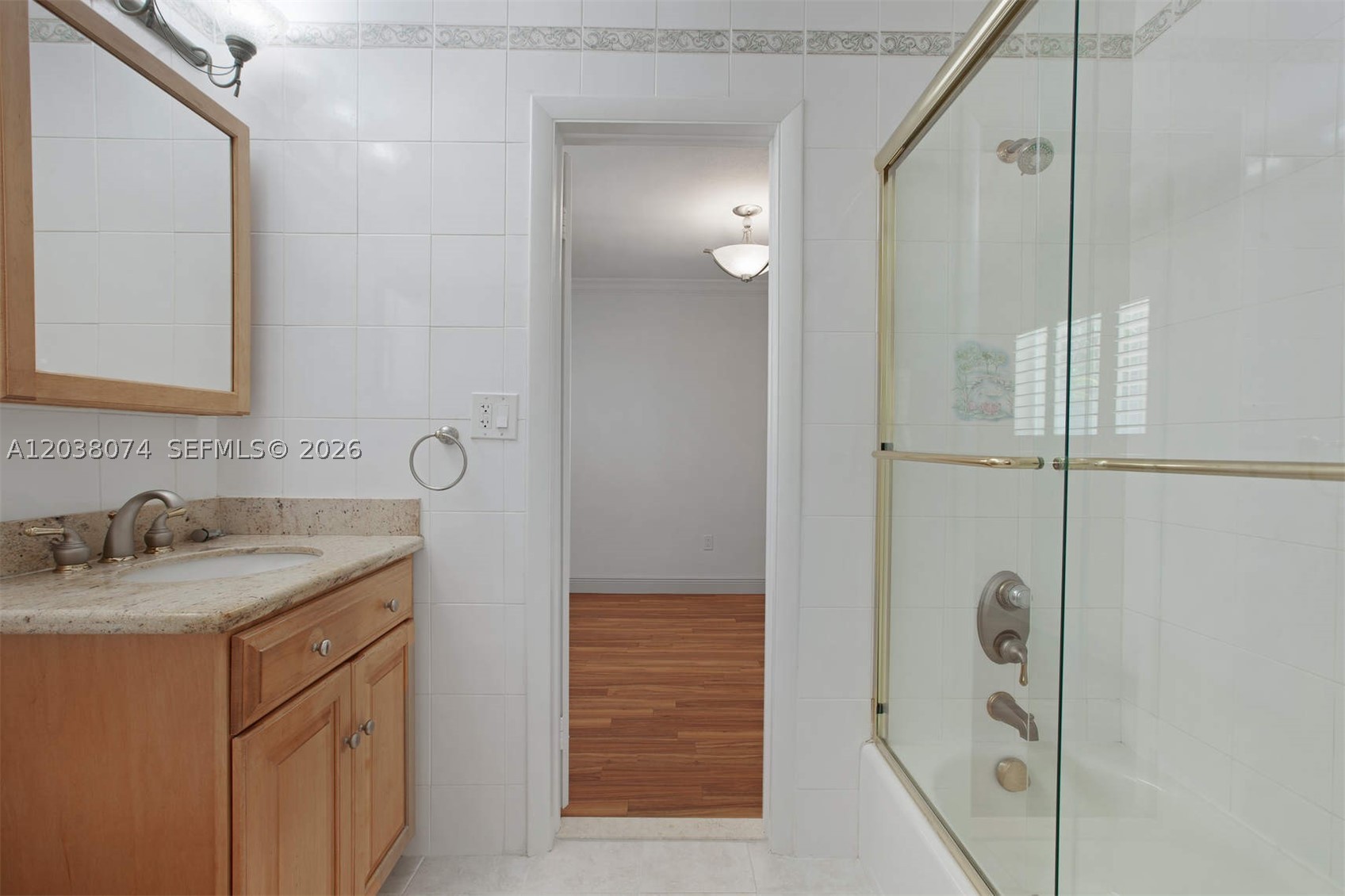 SUNILAND ESTATES - Residential Lease